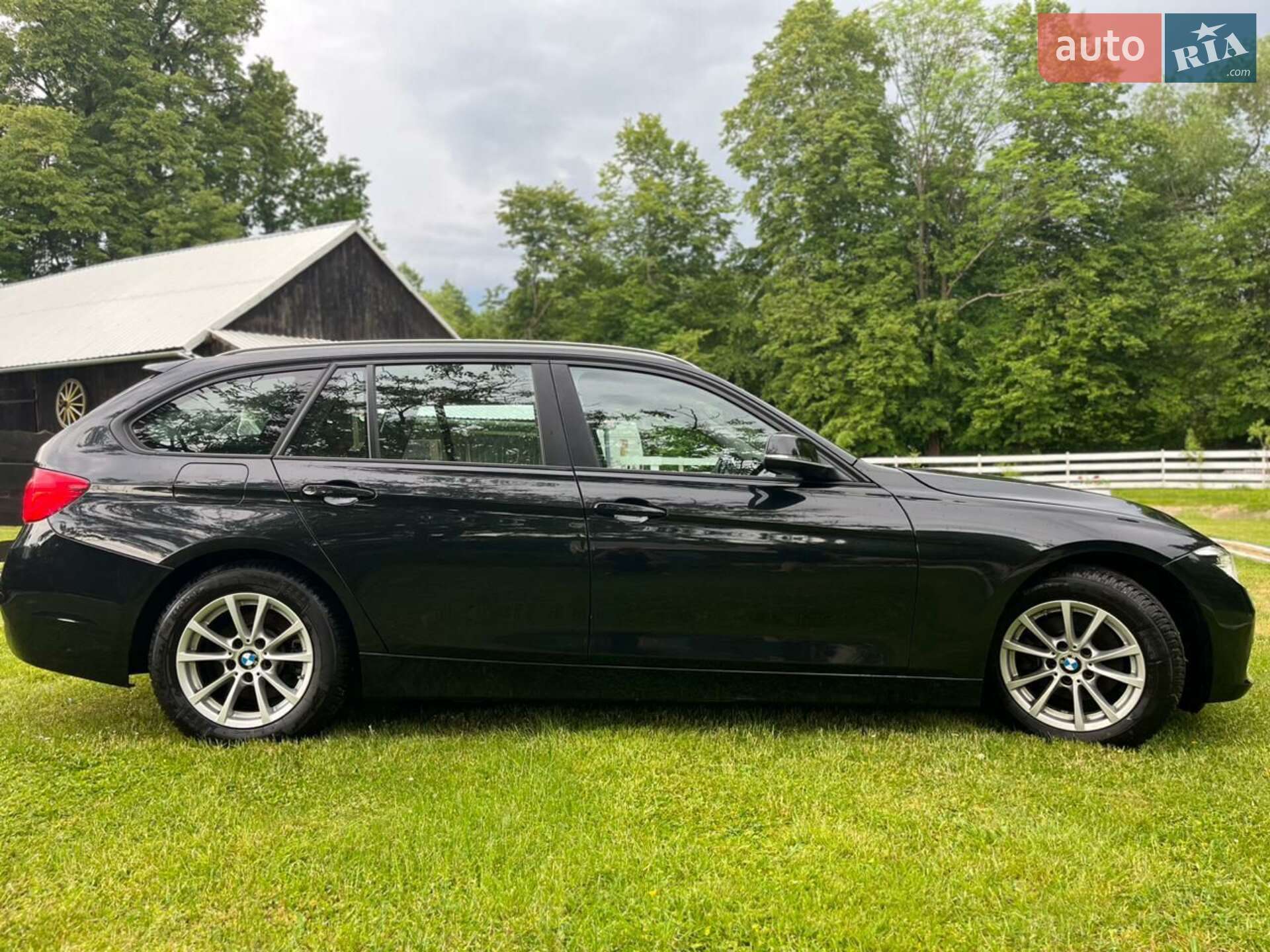 BMW 3 Series 2018 VIN WBA8J91020A717672 фото оголошення 3 з 39