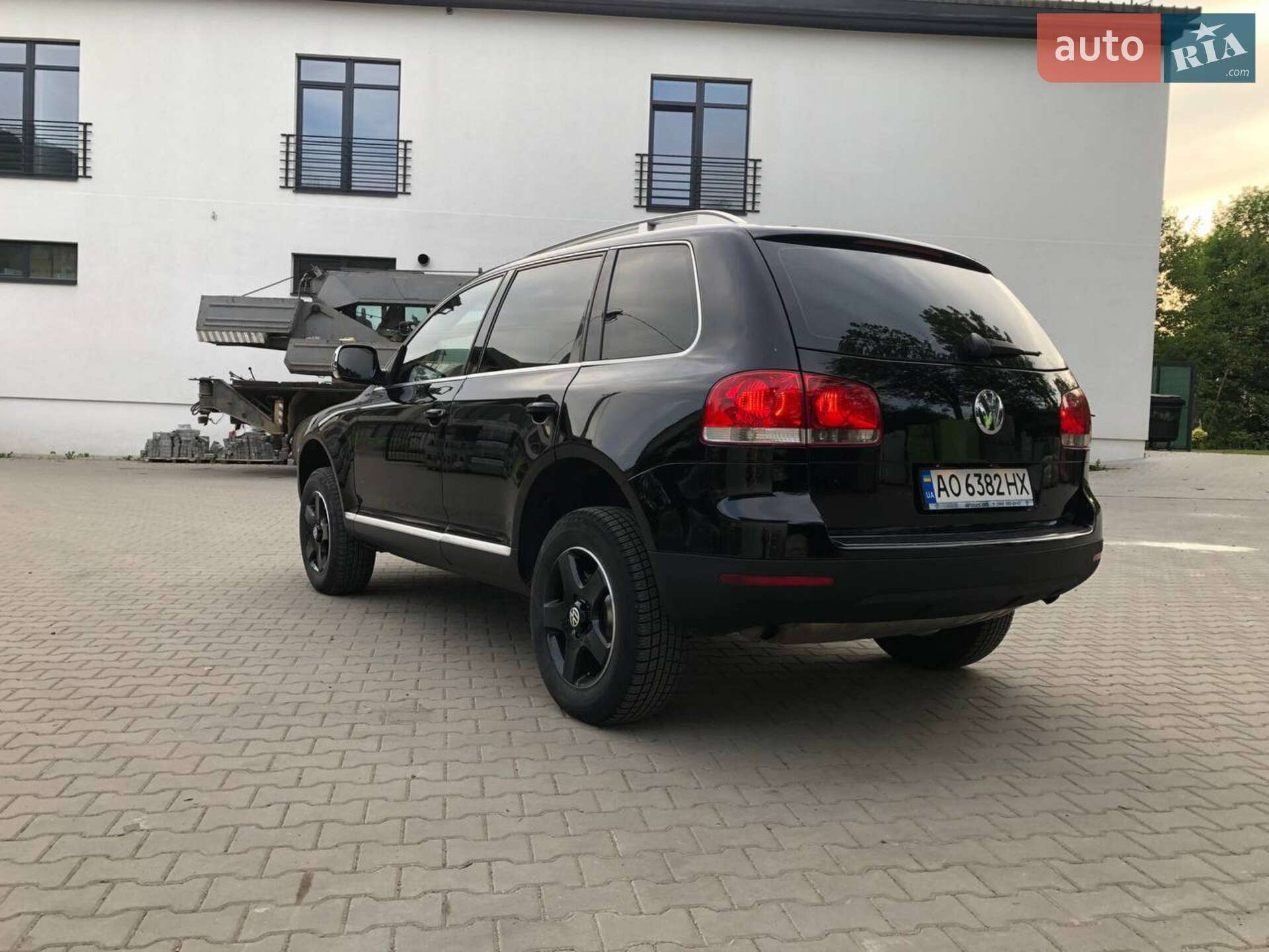 Volkswagen Touareg 2007 VIN WVGZZZ7LZ8Z000041 фото оголошення 8 з 14