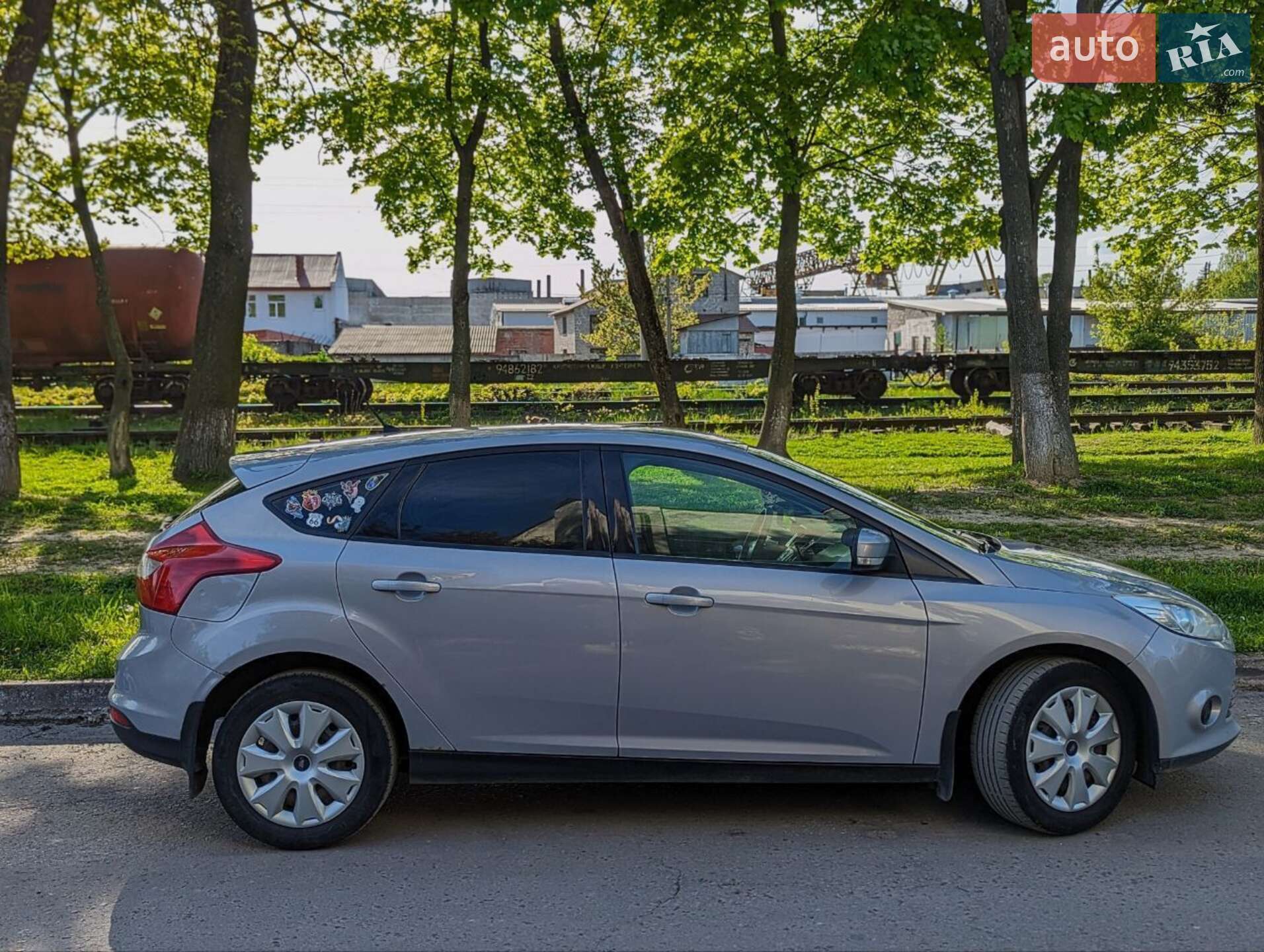 Ford Focus 2013 VIN WF0KXXGCBKDE37960 фото оголошення 4 з 14