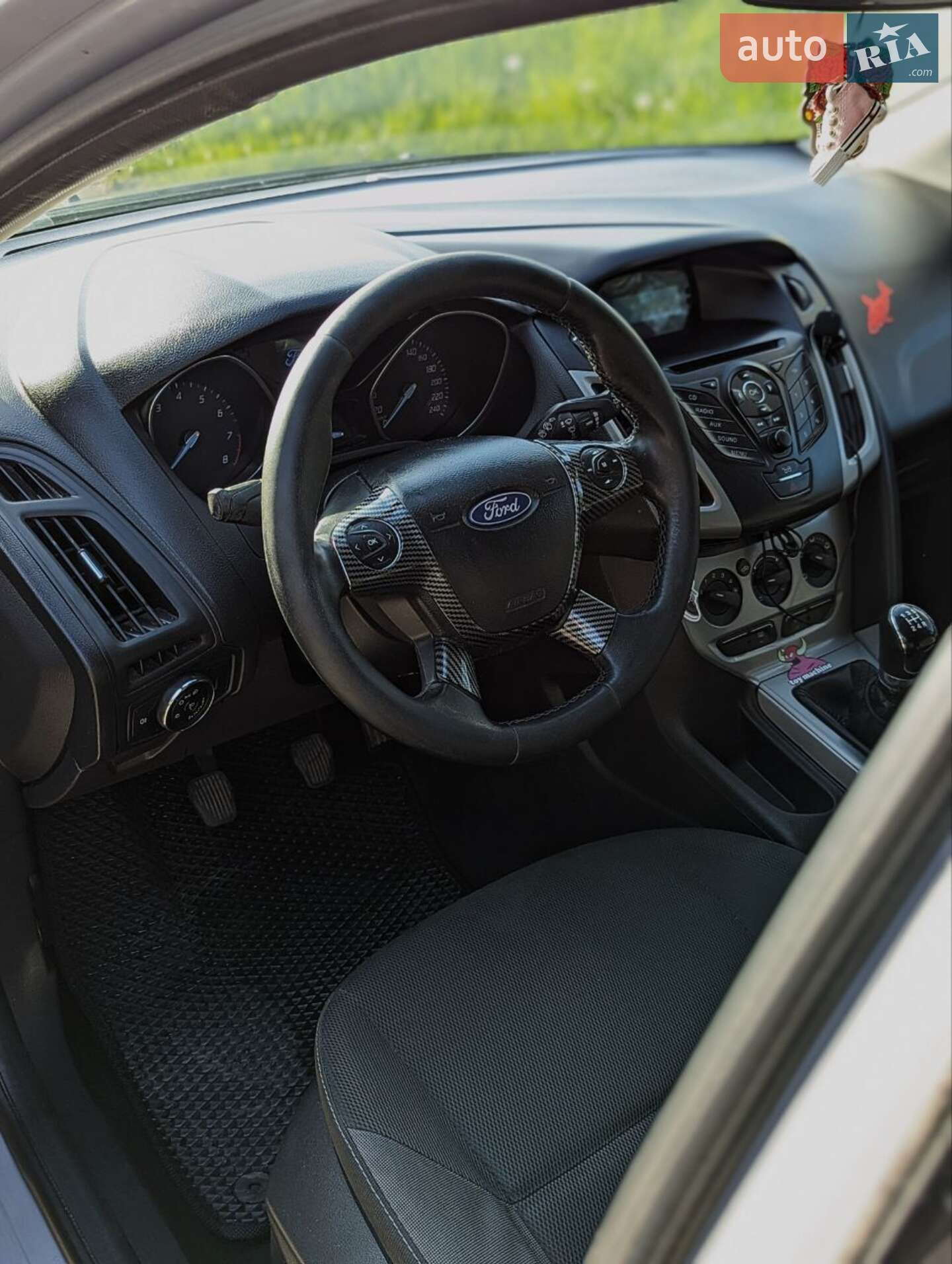 Ford Focus 2013 VIN WF0KXXGCBKDE37960 фото оголошення 8 з 14