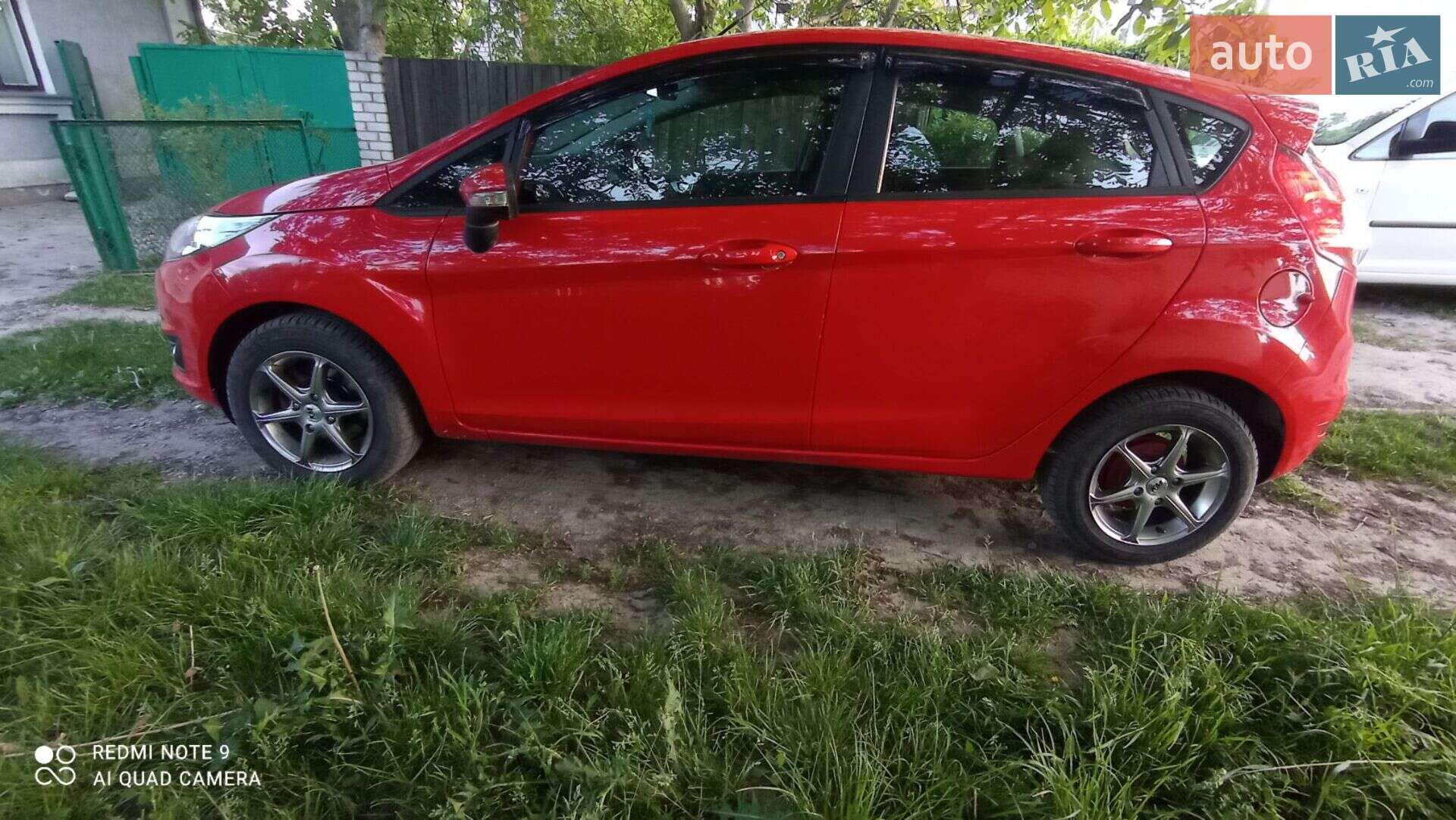Ford Fiesta 2015 VIN WF0DXXGAKDFJ74912 фото оголошення 14 з 16