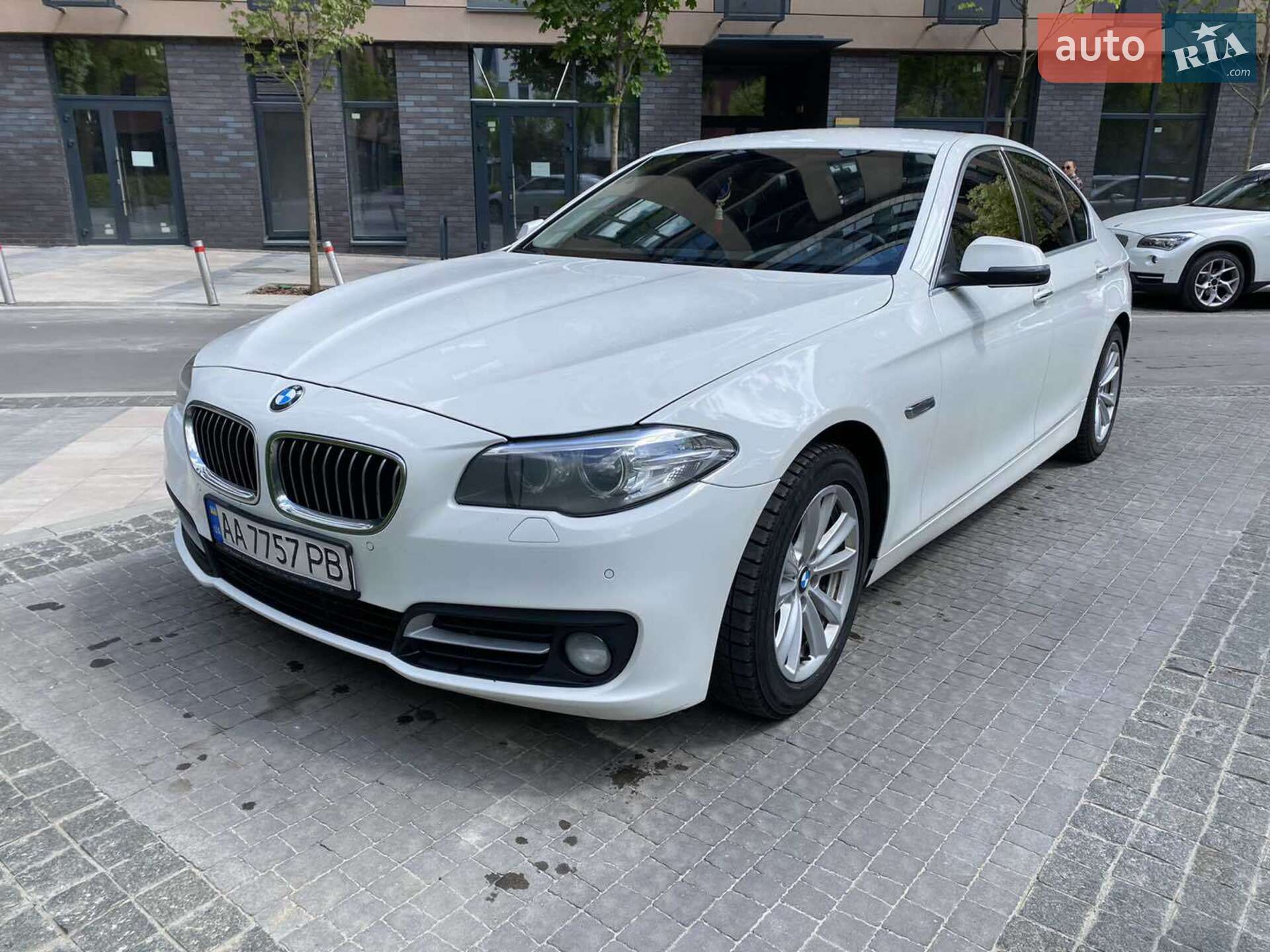 BMW 5 Series 2016 VIN WBA5A31020G369028 фото оголошення 3 з 8