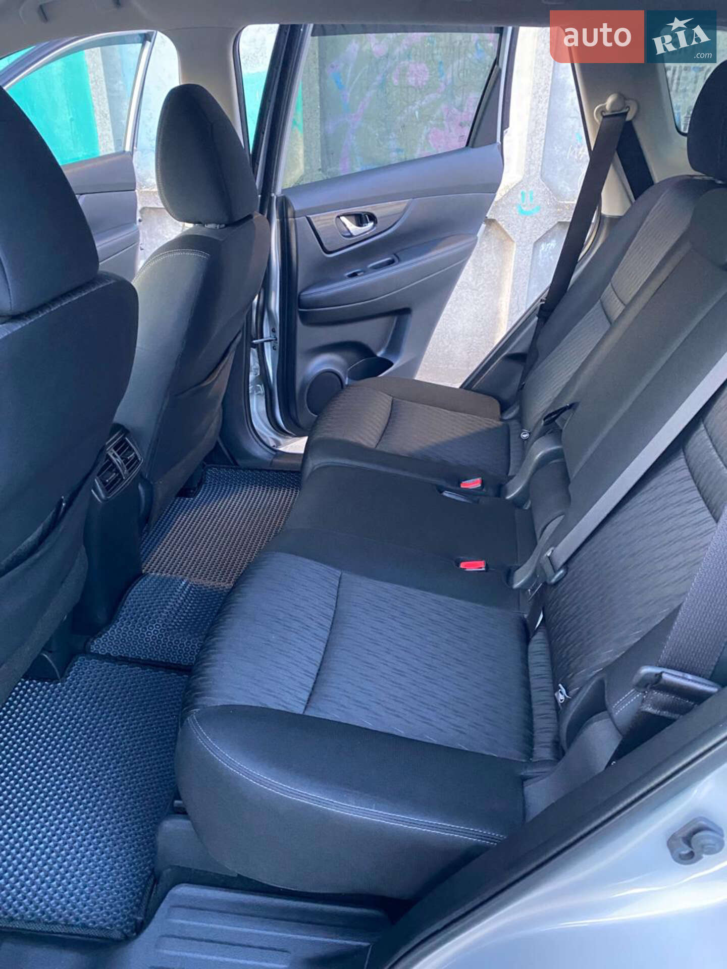 Nissan Rogue 2019 VIN KNMAT2MVXKP533660 фото оголошення 8 з 13