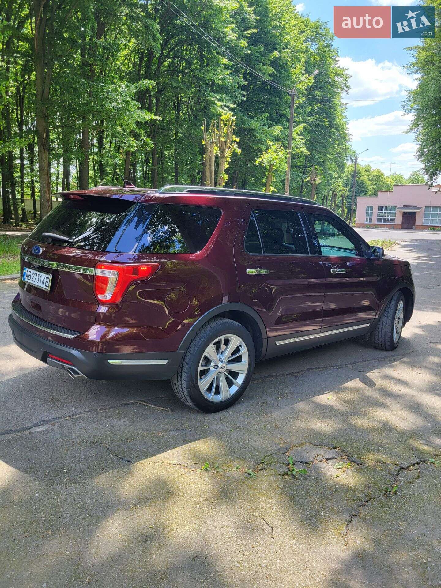 Ford Explorer 2018 VIN 1FM5K7F85JGC80461 фото оголошення 5 з 30