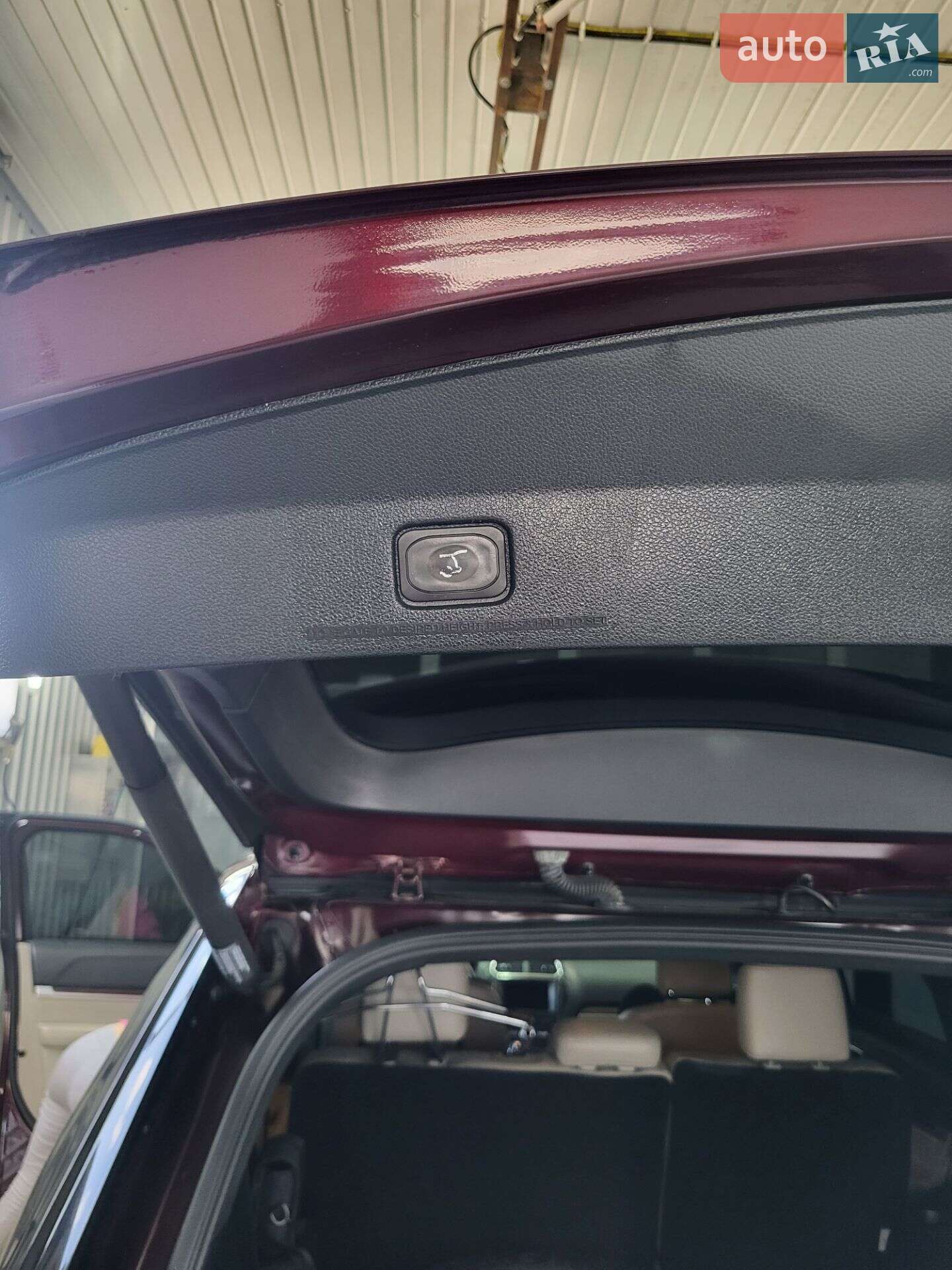 Ford Explorer 2018 VIN 1FM5K7F85JGC80461 фото оголошення 25 з 30