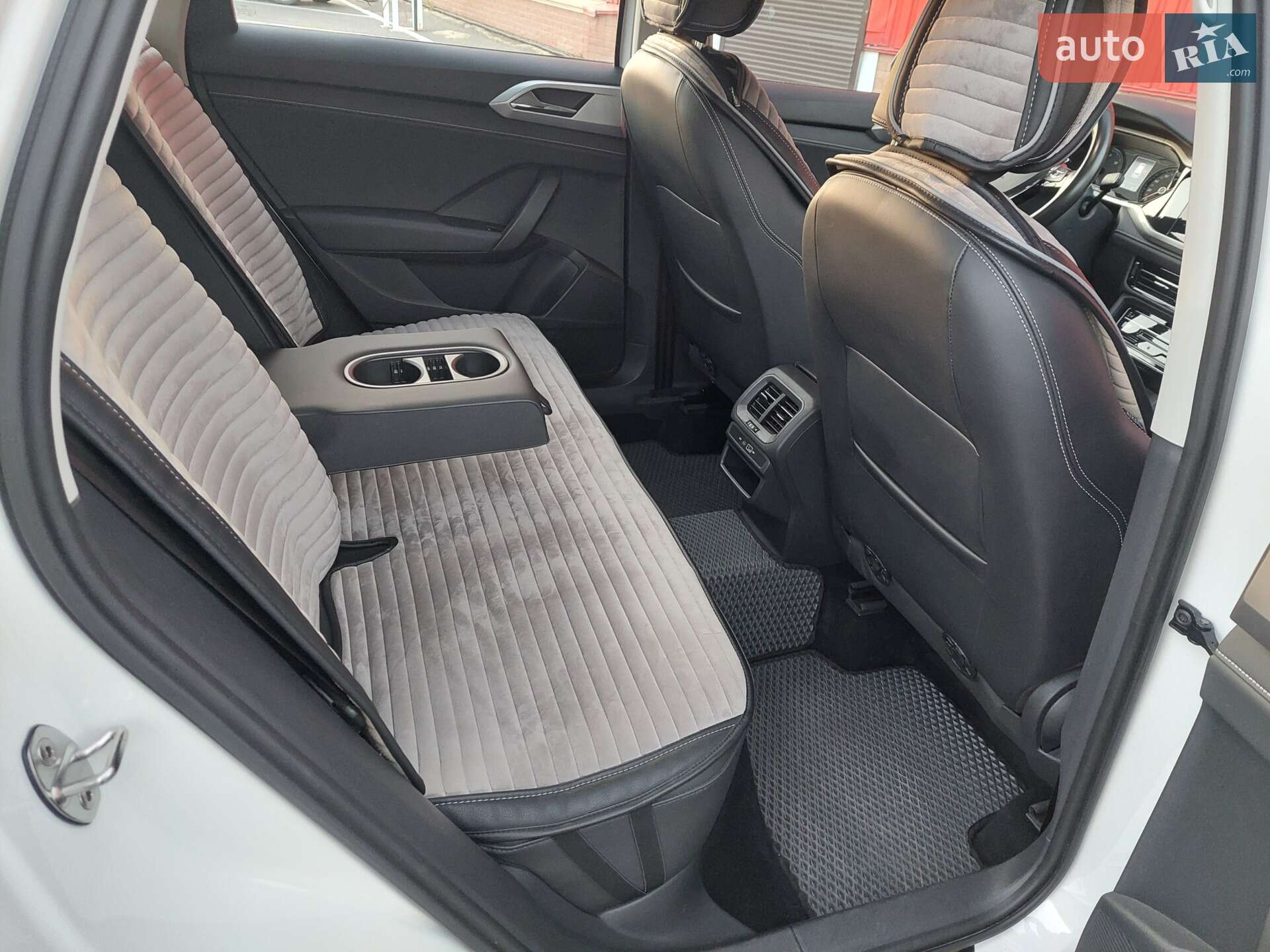 Volkswagen E-Tharu 2020 VIN LSVUZ6B24LN049280 фото оголошення 10 з 22