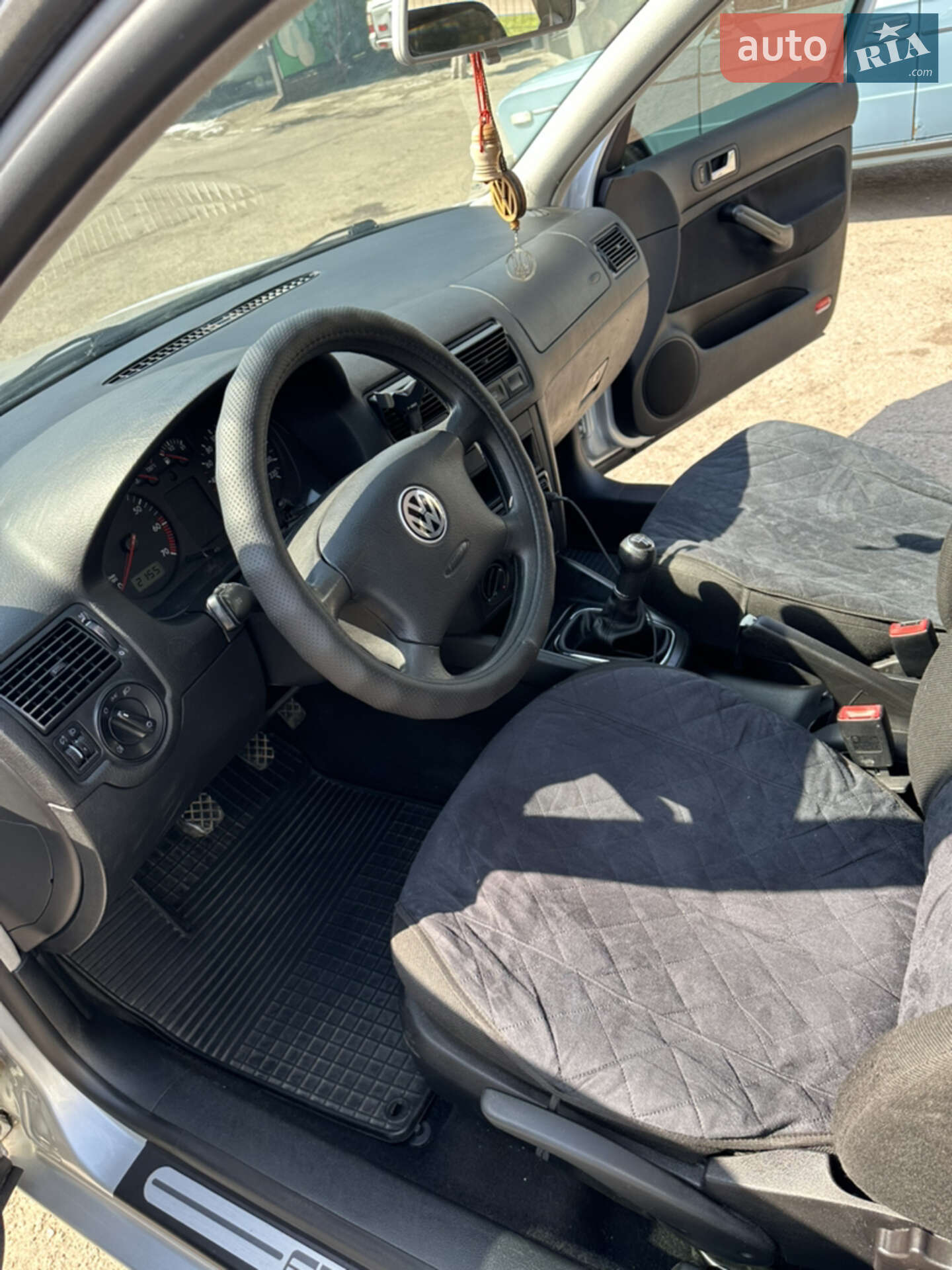 Volkswagen Golf 2001 VIN WVWZZZ1JZ2W068308 фото оголошення 11 з 13