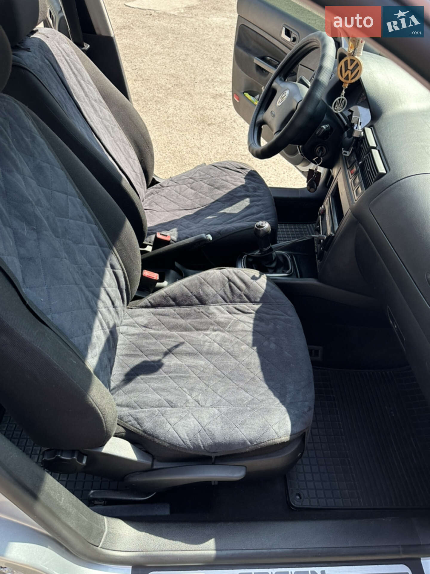 Volkswagen Golf 2001 VIN WVWZZZ1JZ2W068308 фото оголошення 6 з 13