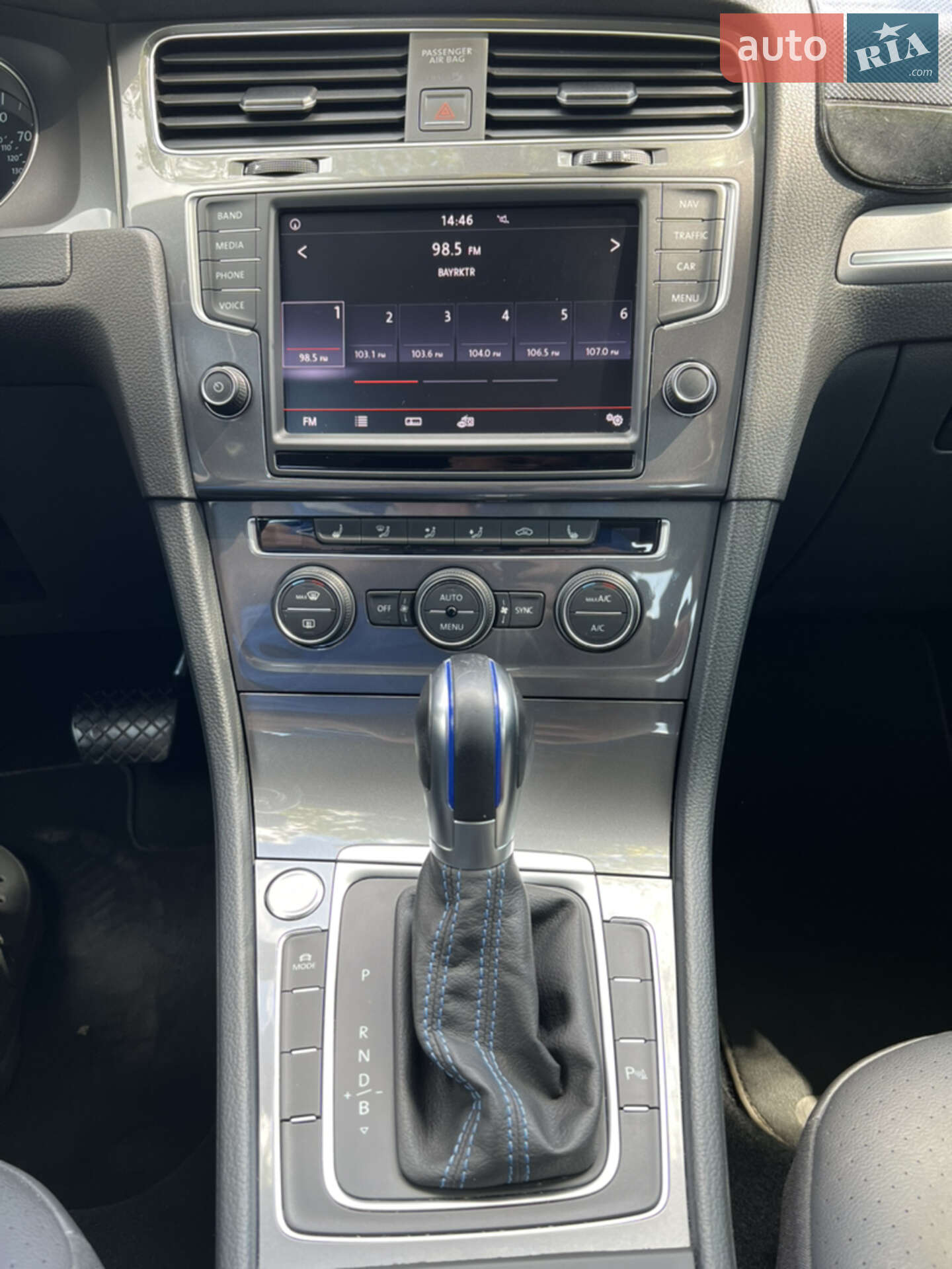 Volkswagen e-Golf 2015 VIN WVWPP7AU6GW901904 фото оголошення 6 з 20