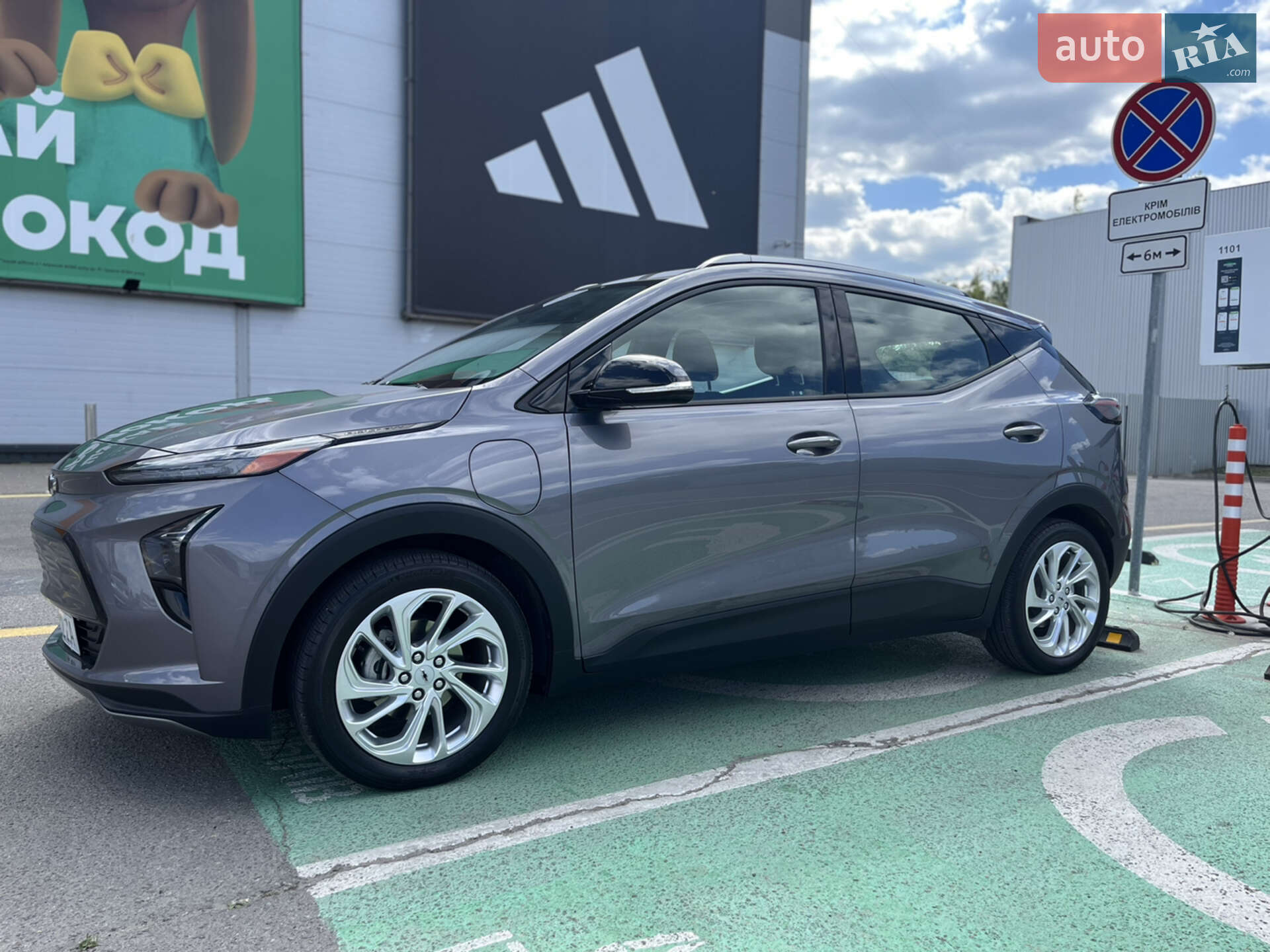Chevrolet Bolt EUV 2023 VIN 1G1FY6S0XP4142127 фото оголошення 15 з 34