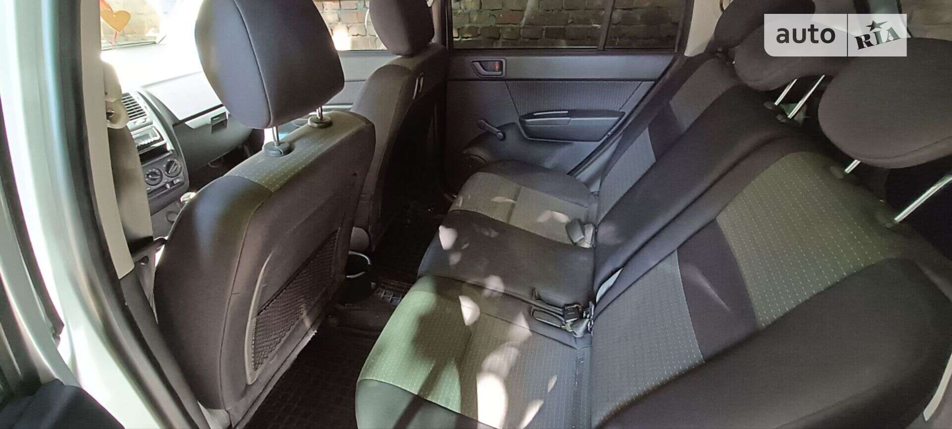 Hyundai Getz 2005 VIN KMHBT51GP6U478595 фото оголошення 17 з 21