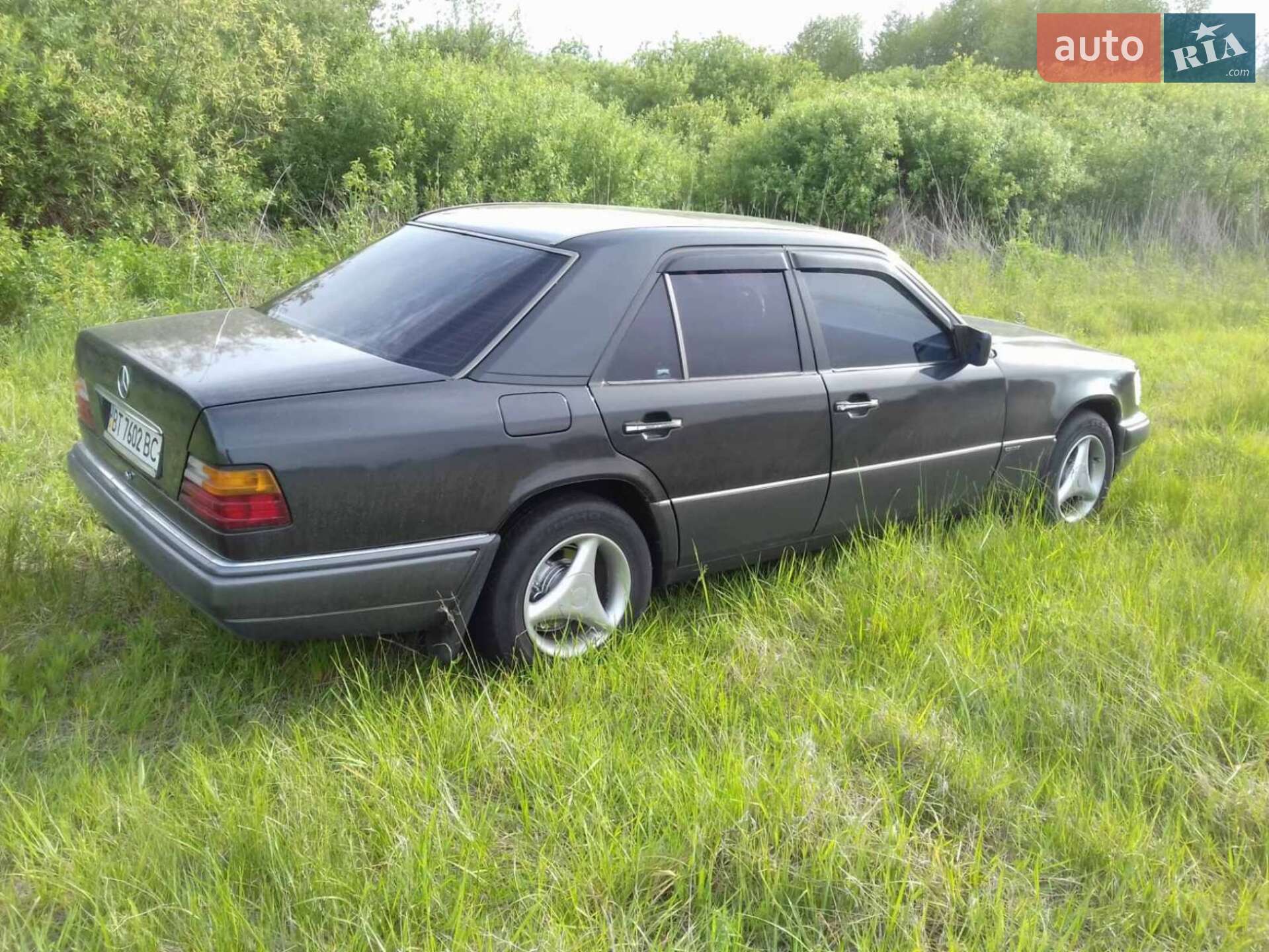 Mercedes-Benz E-Class 1994 VIN WDB1240221J058931 фото оголошення 2 з 7