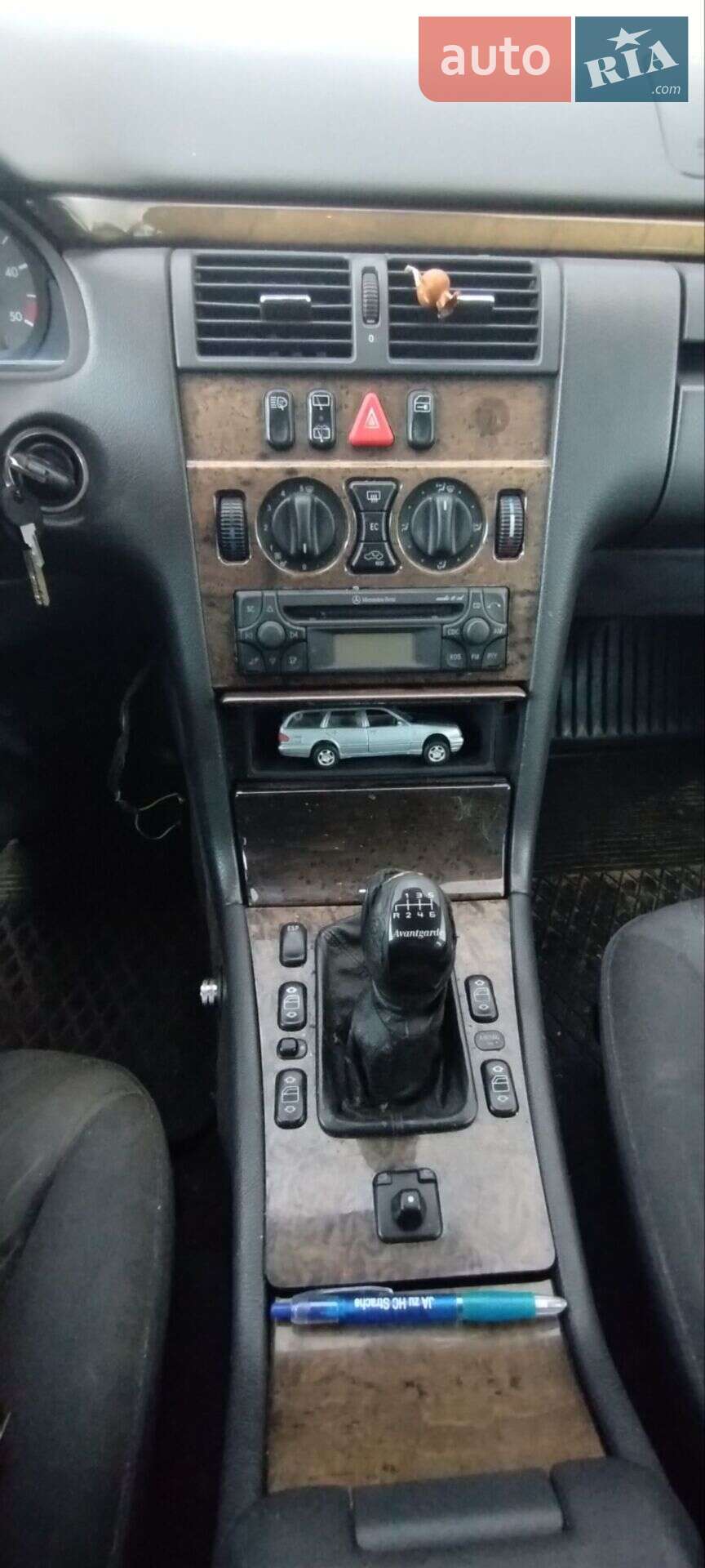 Mercedes-Benz E-Class 2000 VIN WDB2102061B185617 фото оголошення 2 з 5