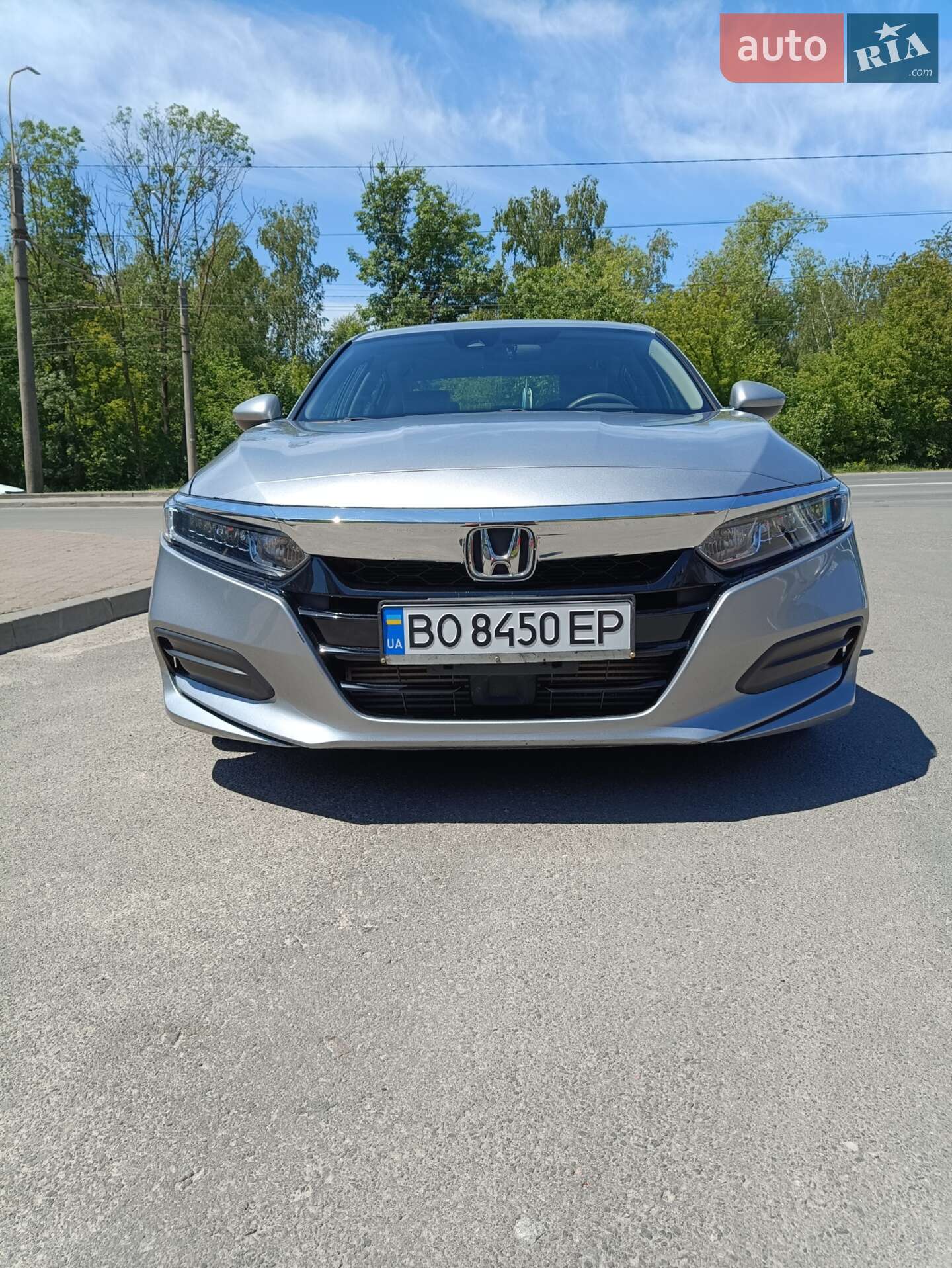 Honda Accord 2019 VIN 1HGCV1F12KA143857 фото оголошення 4 з 18