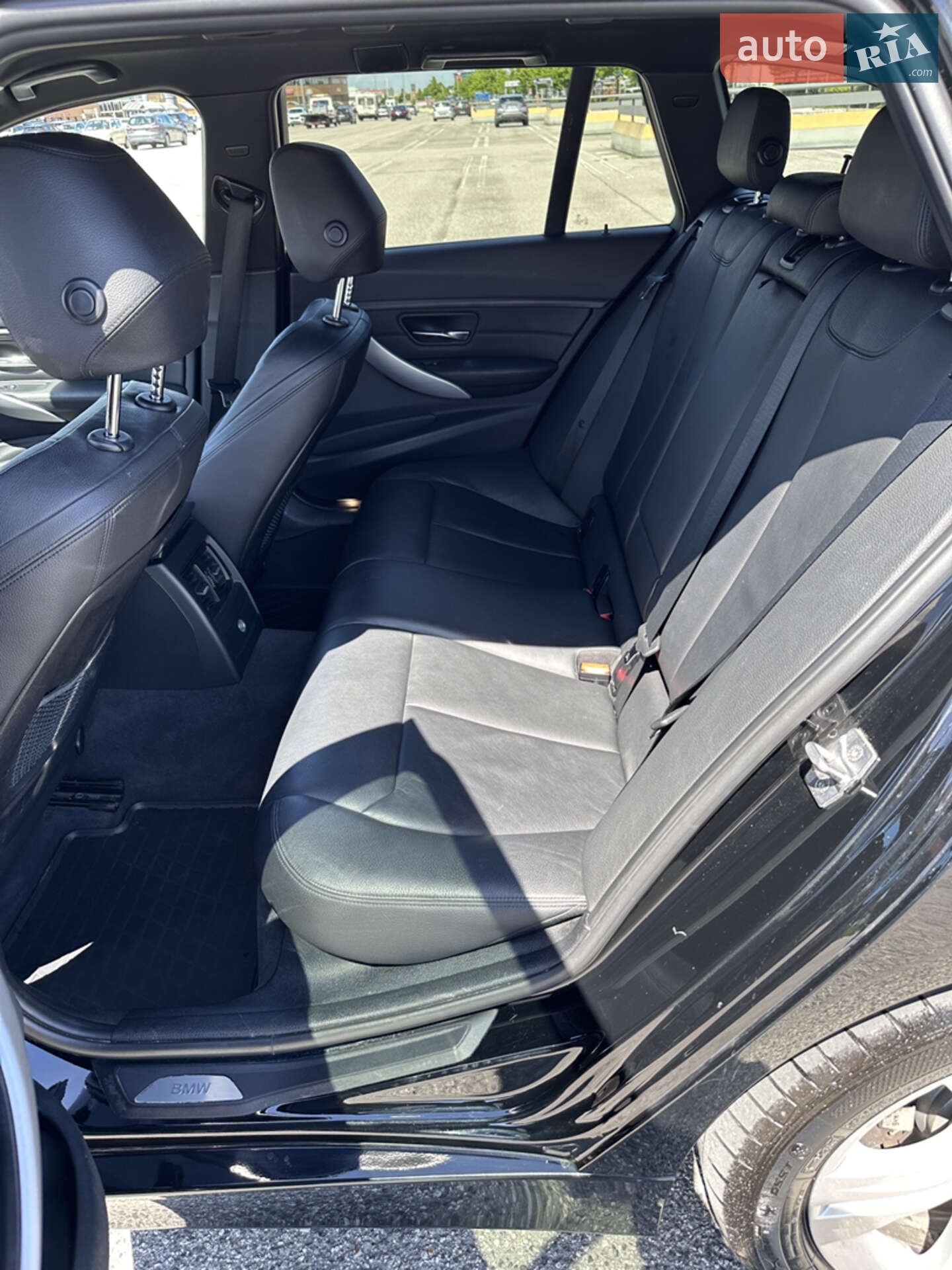 BMW 3 Series 2014 VIN WBA3K31010F750587 фото оголошення 2 з 33