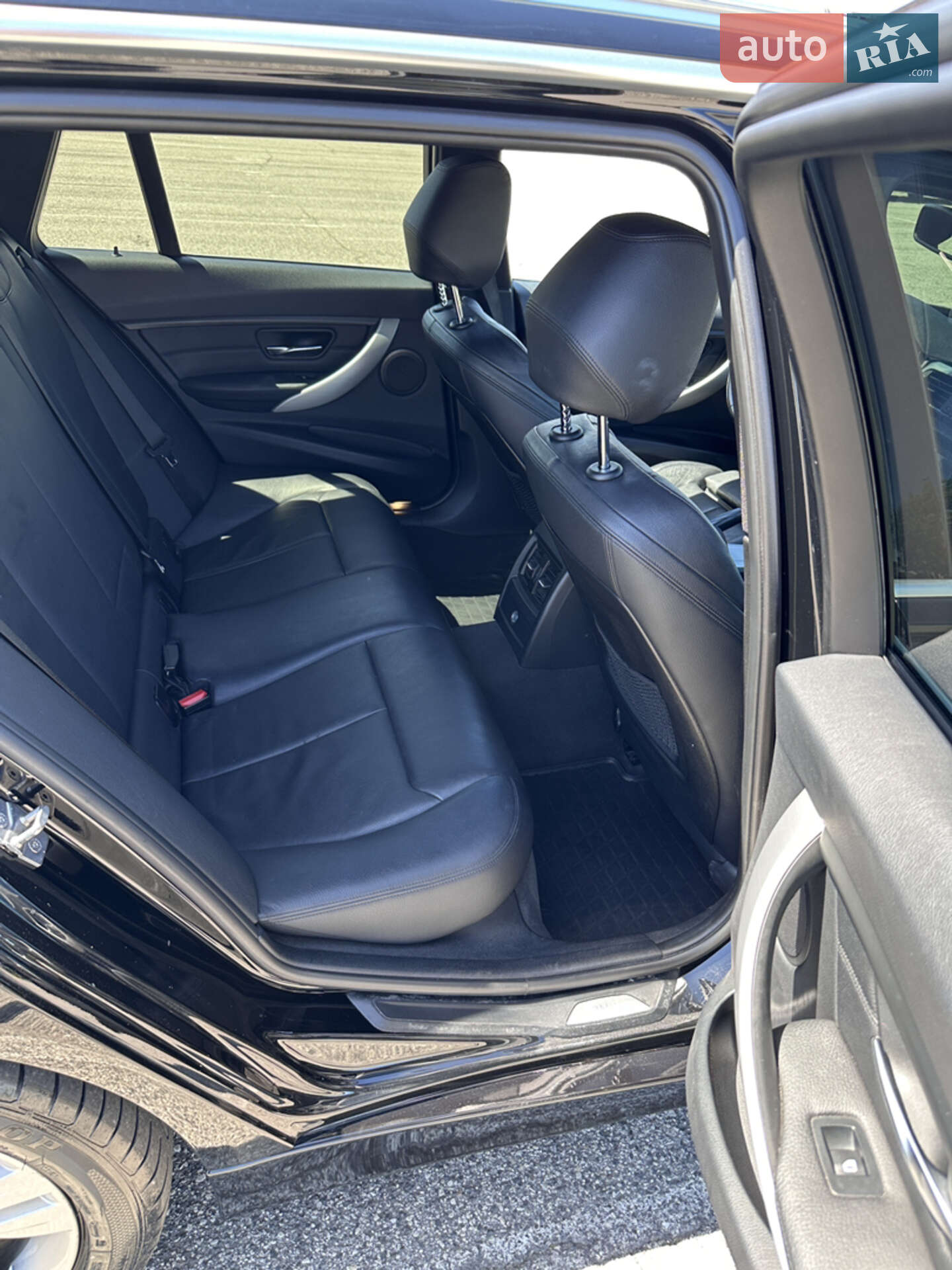 BMW 3 Series 2014 VIN WBA3K31010F750587 фото оголошення 10 з 33