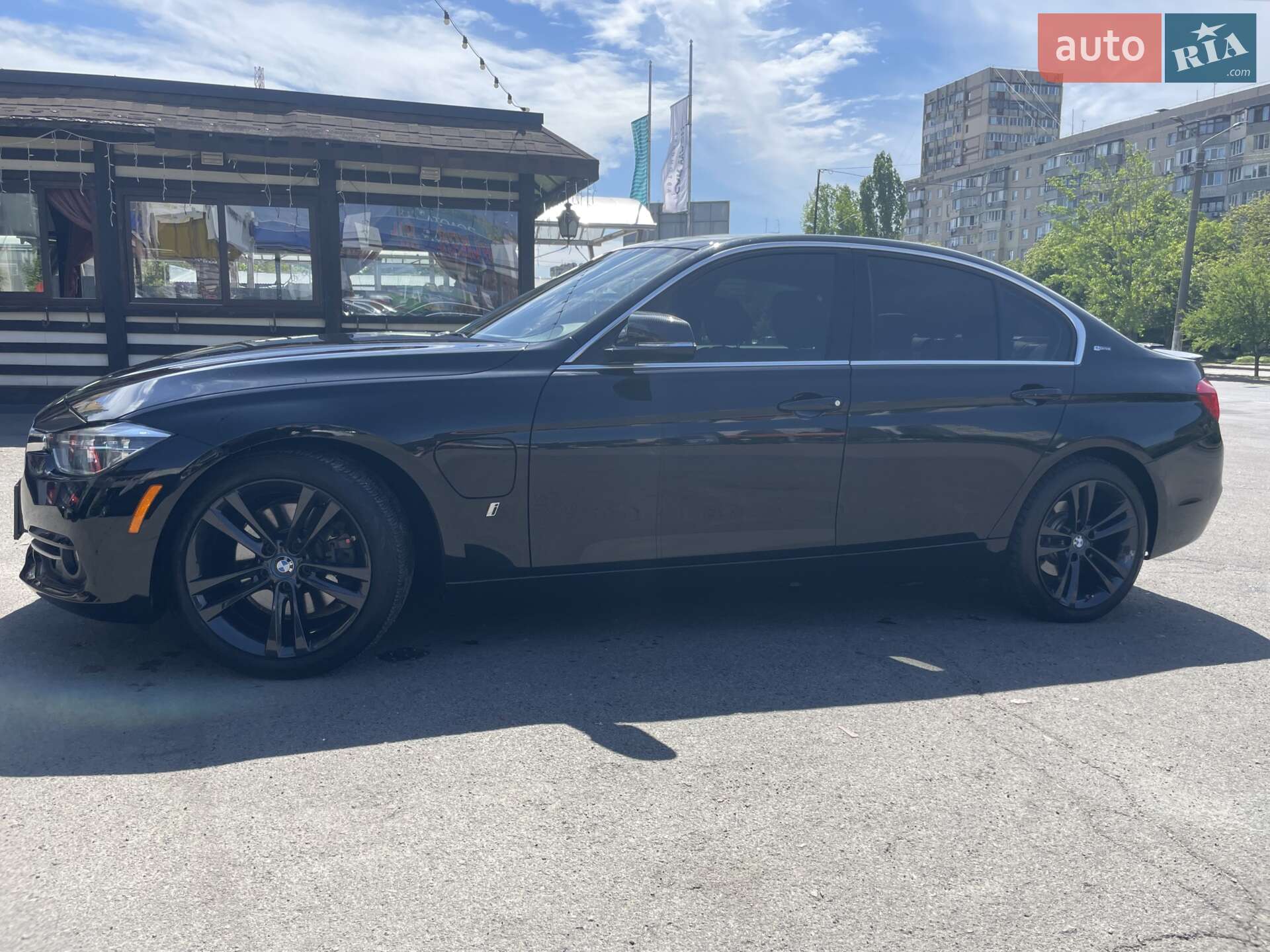 BMW 3 Series 2018 VIN WBA8E1C5XJA756428 фото оголошення 18 з 78
