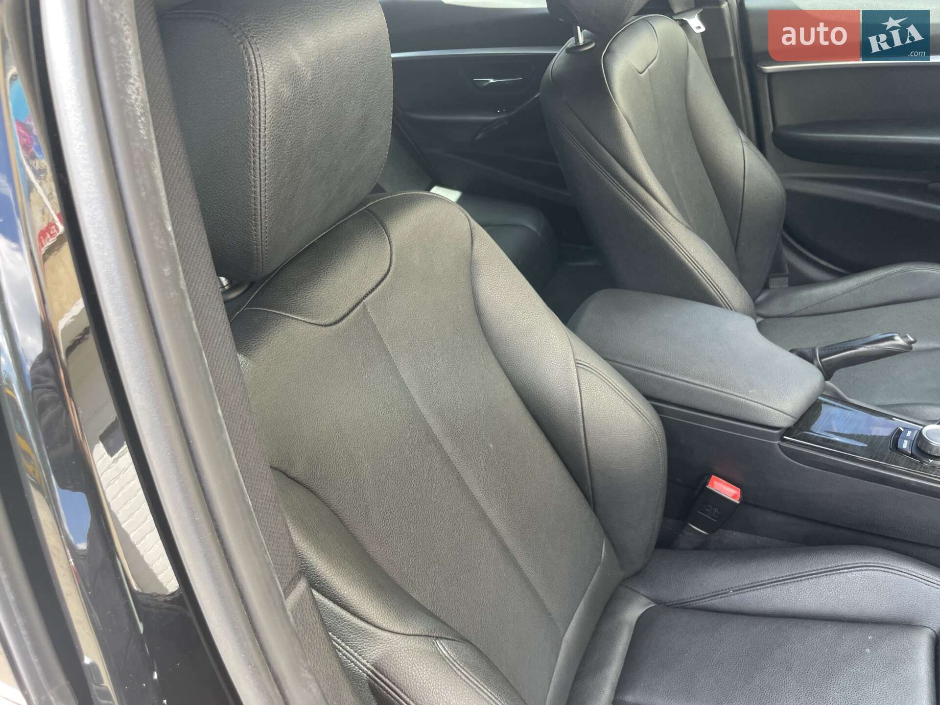 BMW 3 Series 2018 VIN WBA8E1C5XJA756428 фото оголошення 29 з 78