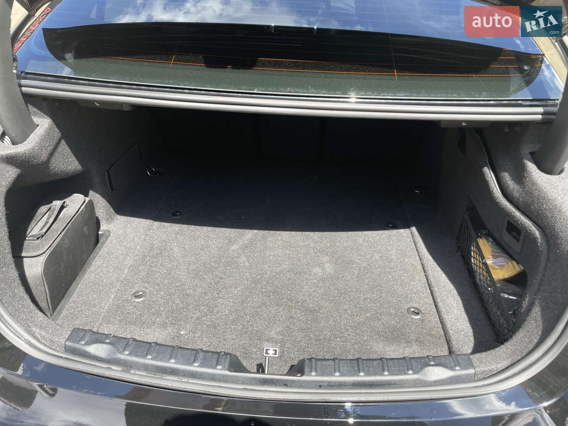 BMW 3 Series 2018 VIN WBA8E1C5XJA756428 фото оголошення 28 з 78