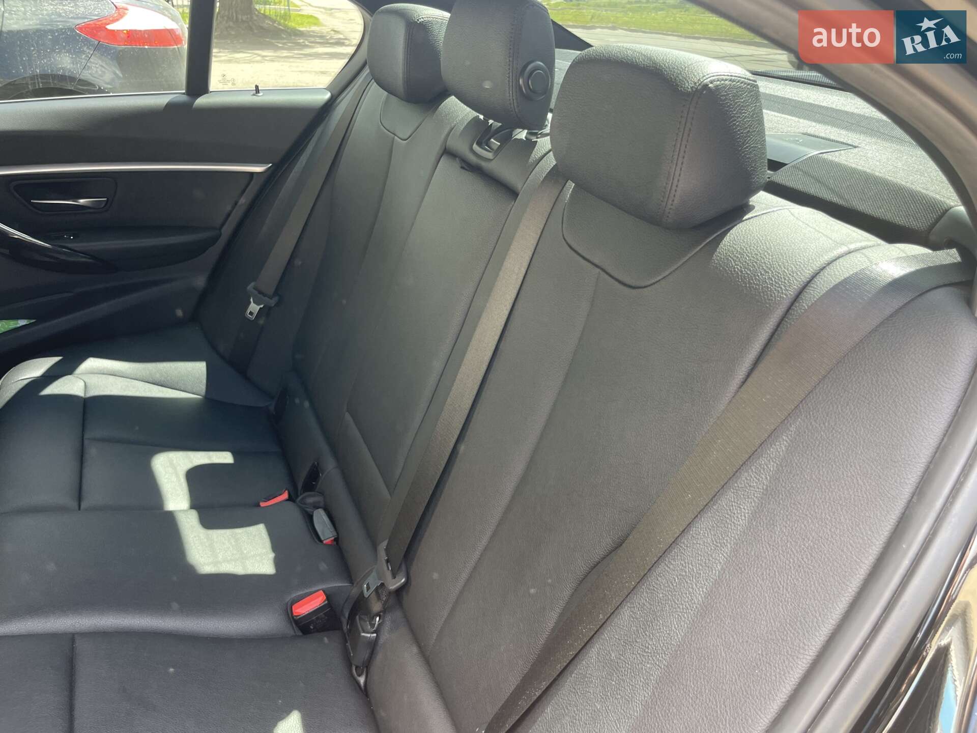 BMW 3 Series 2018 VIN WBA8E1C5XJA756428 фото оголошення 39 з 78