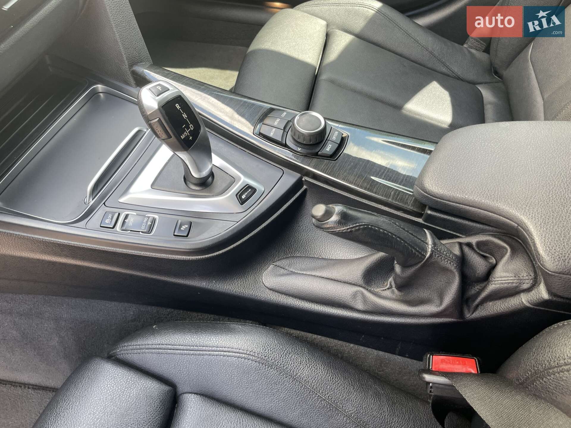BMW 3 Series 2018 VIN WBA8E1C5XJA756428 фото оголошення 43 з 78