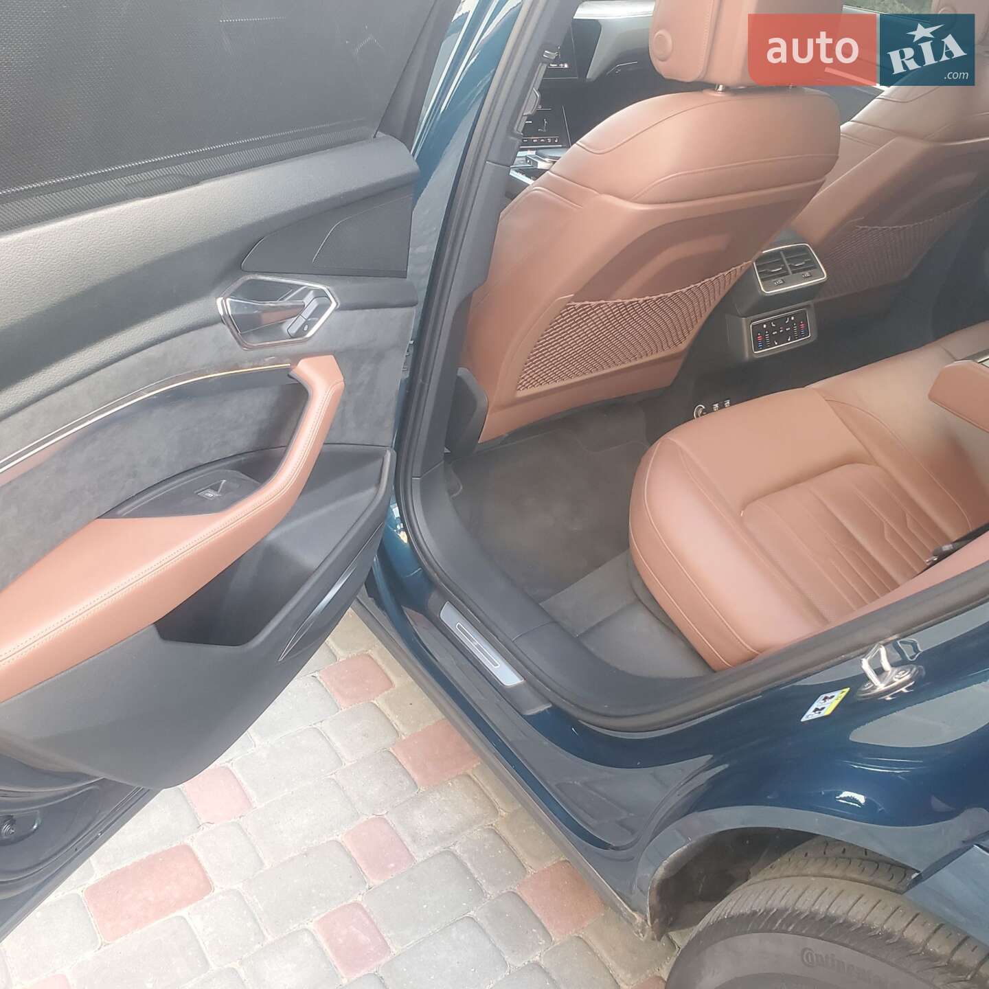 Audi e-tron 2019 VIN WA1VAAGE2KB025011 фото оголошення 61 з 150
