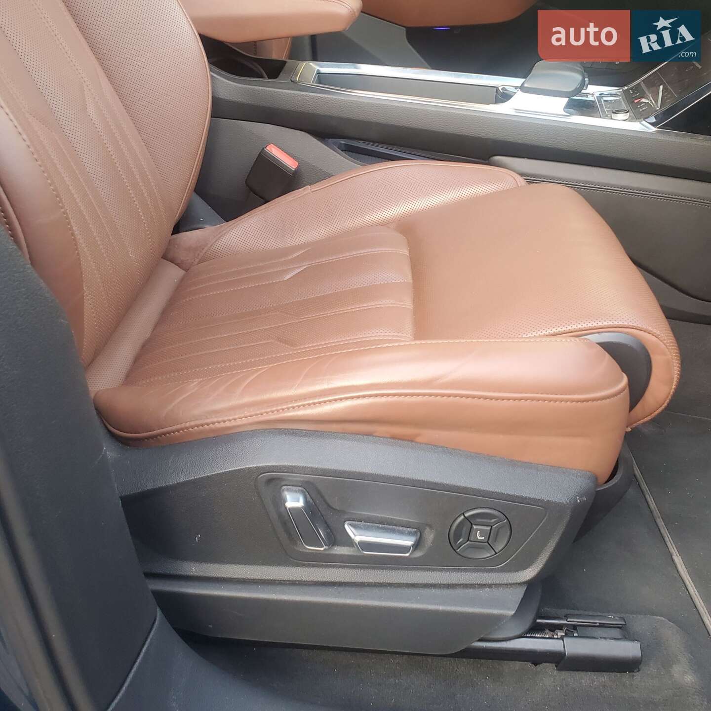 Audi e-tron 2019 VIN WA1VAAGE2KB025011 фото оголошення 66 з 150