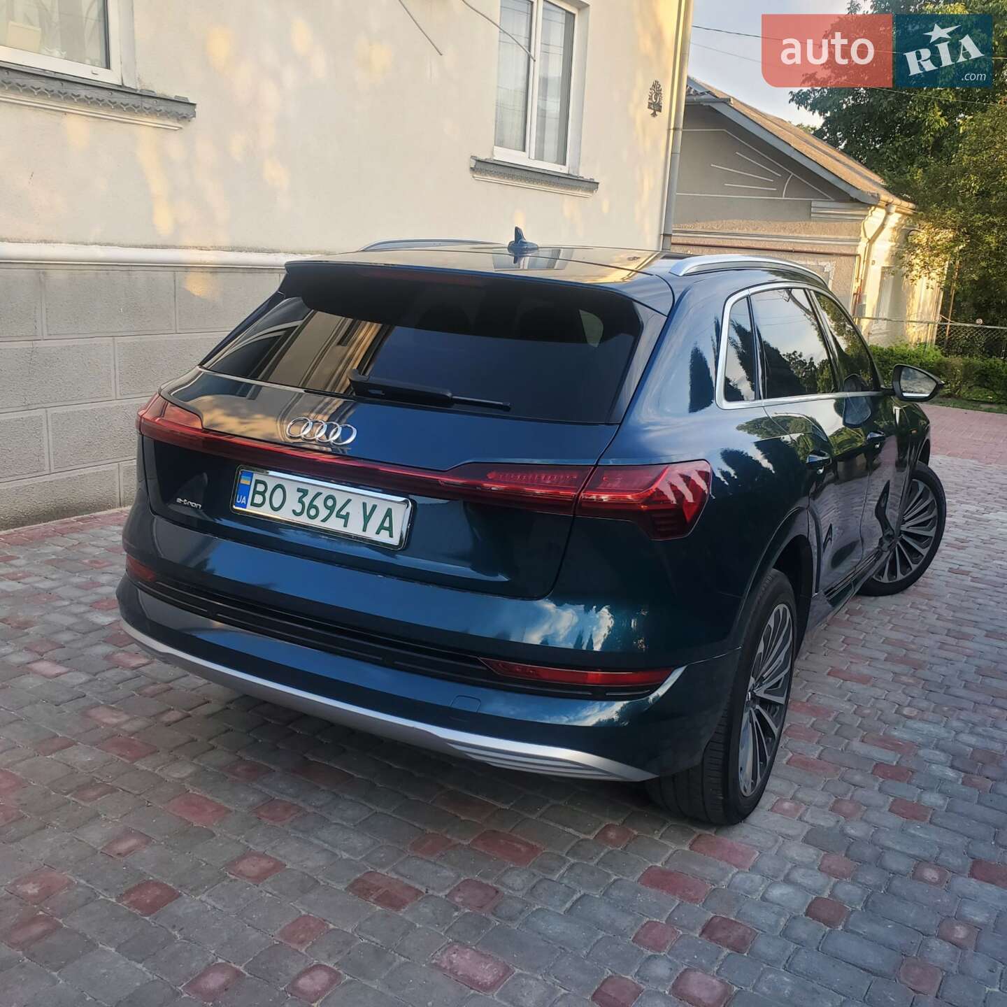 Audi e-tron 2019 VIN WA1VAAGE2KB025011 фото оголошення 77 з 150
