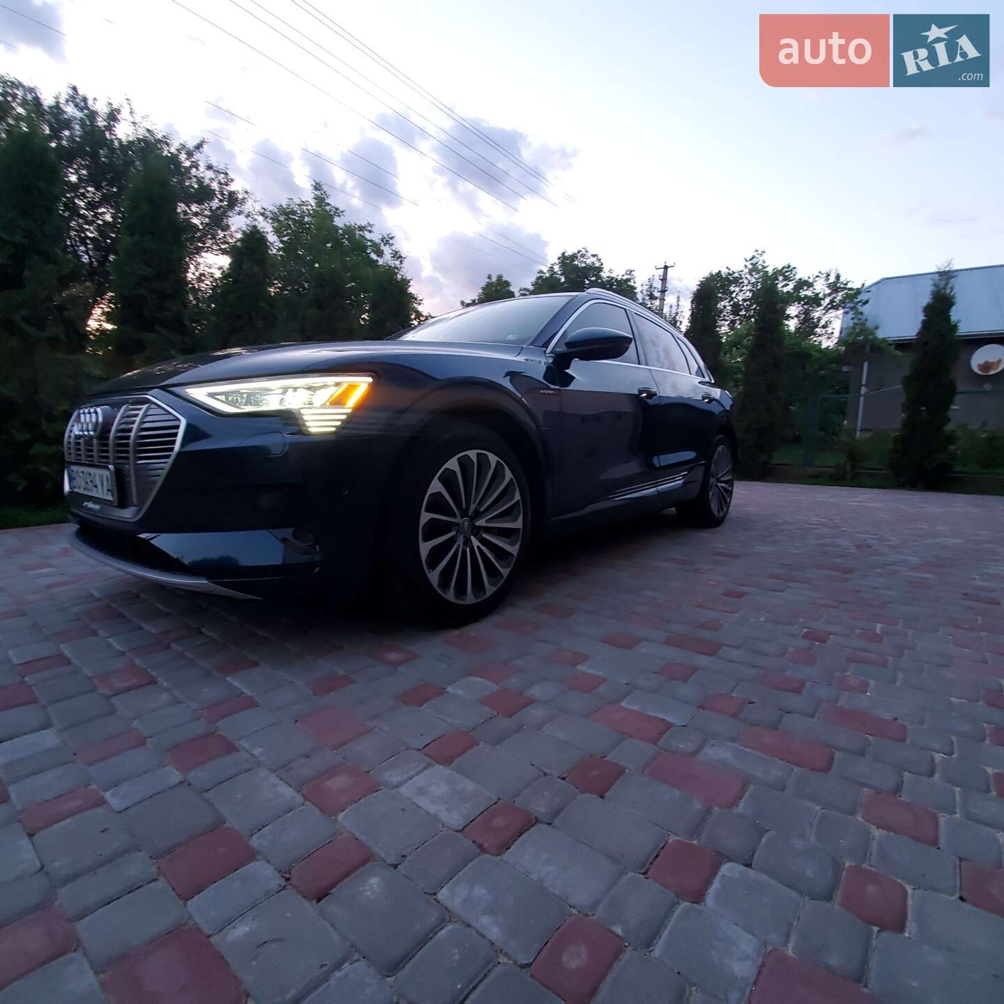 Audi e-tron 2019 VIN WA1VAAGE2KB025011 фото оголошення 127 з 150