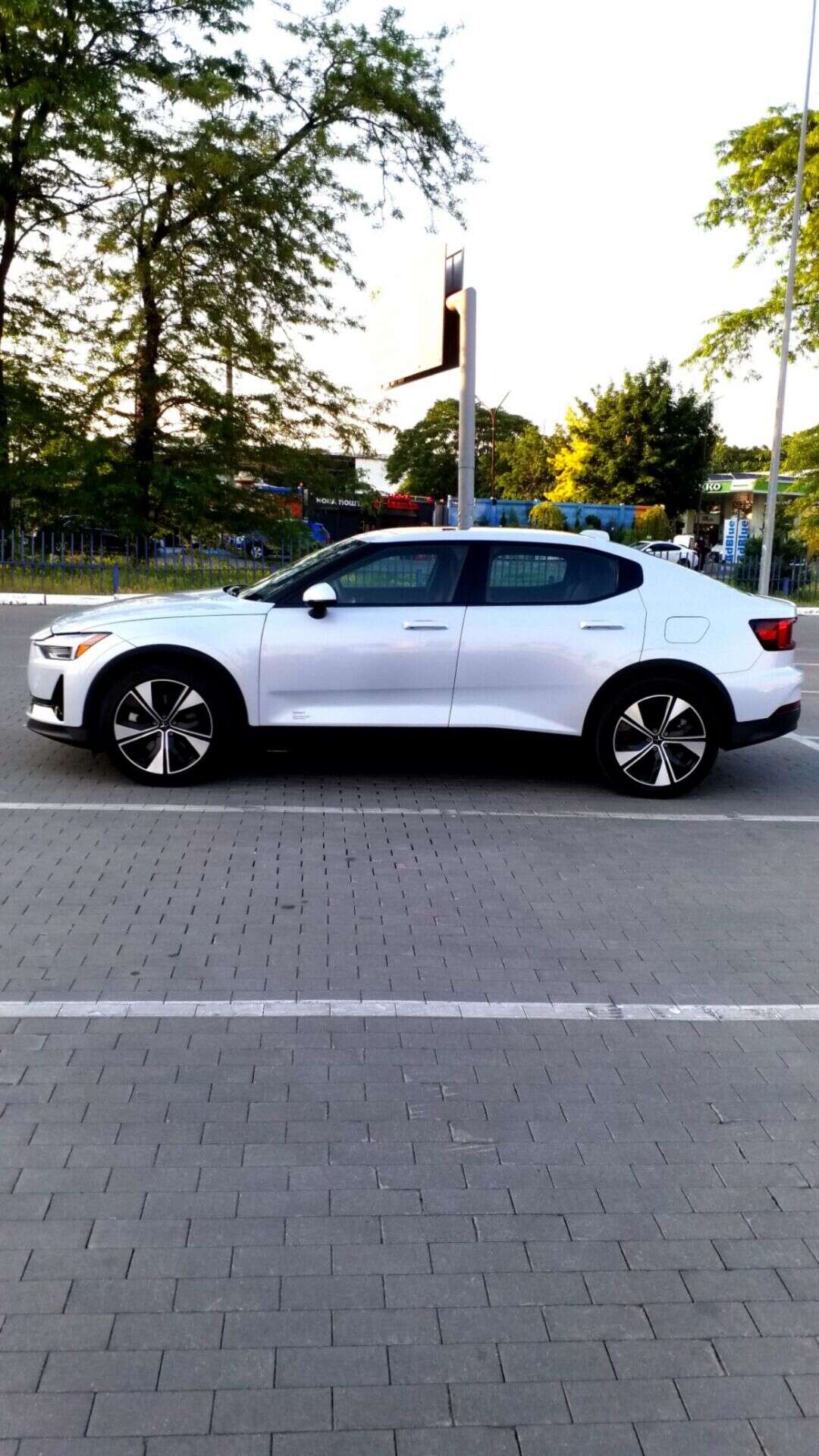 Polestar 2 2022 VIN YSMED3KA7PL122515 фото оголошення 5 з 60
