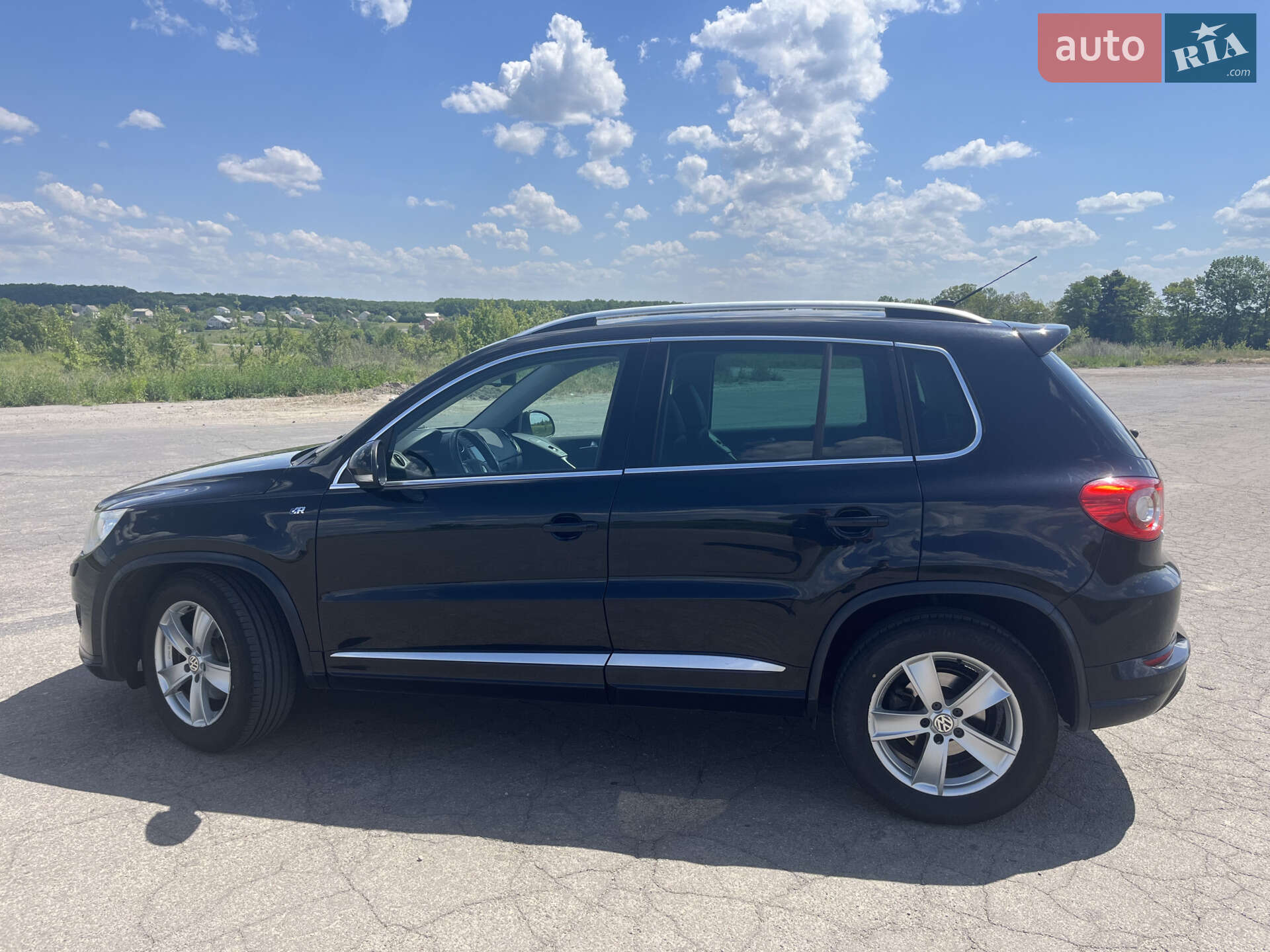 Volkswagen Tiguan 2010 VIN WVGZZZ5NZAW067197 фото оголошення 4 з 40