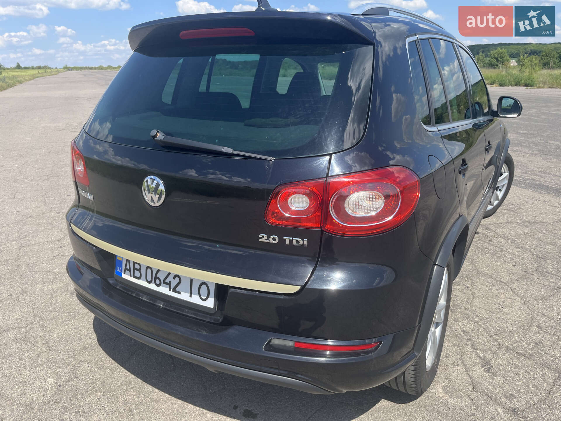 Volkswagen Tiguan 2010 VIN WVGZZZ5NZAW067197 фото оголошення 7 з 40