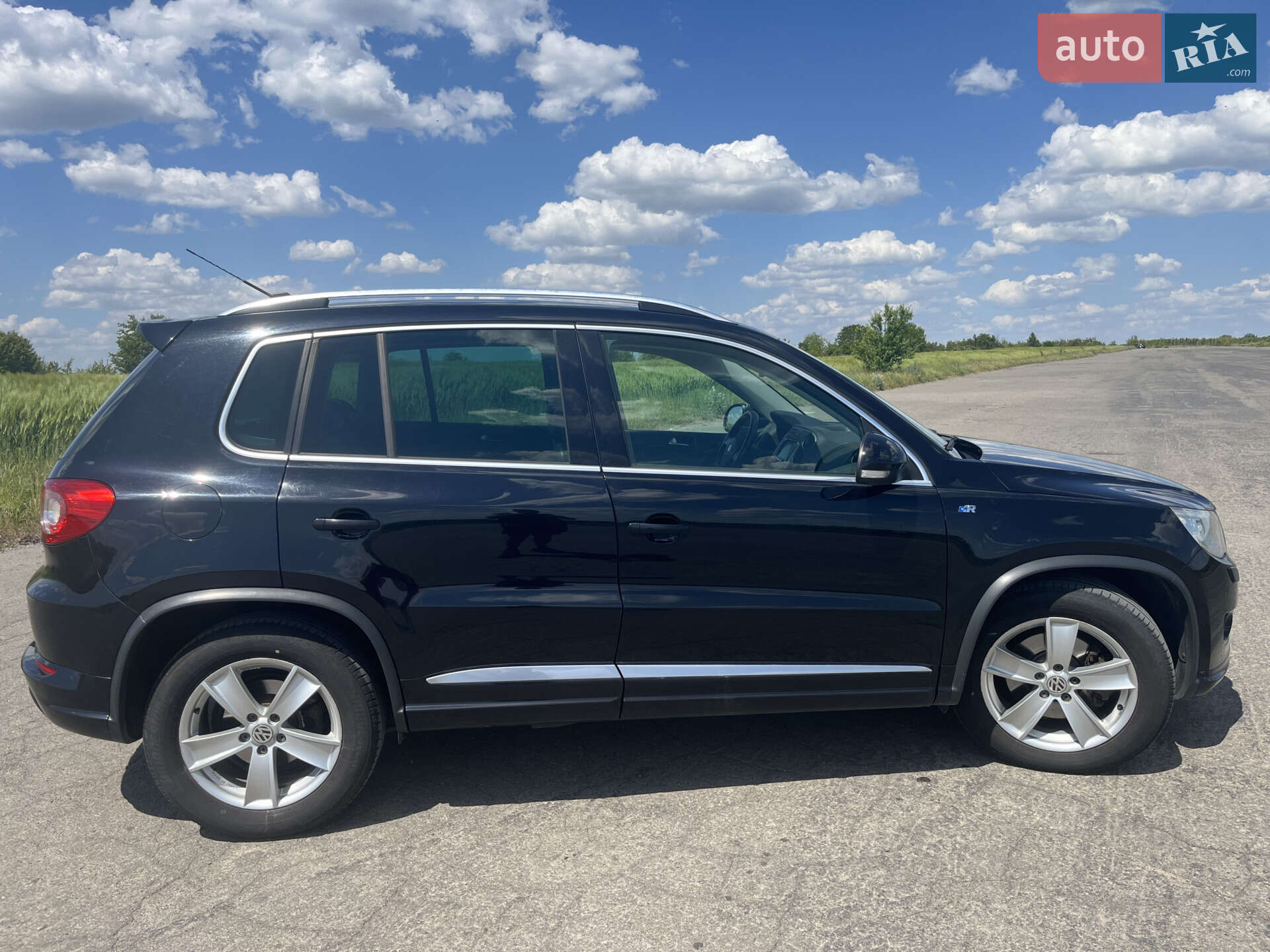 Volkswagen Tiguan 2010 VIN WVGZZZ5NZAW067197 фото оголошення 5 з 40