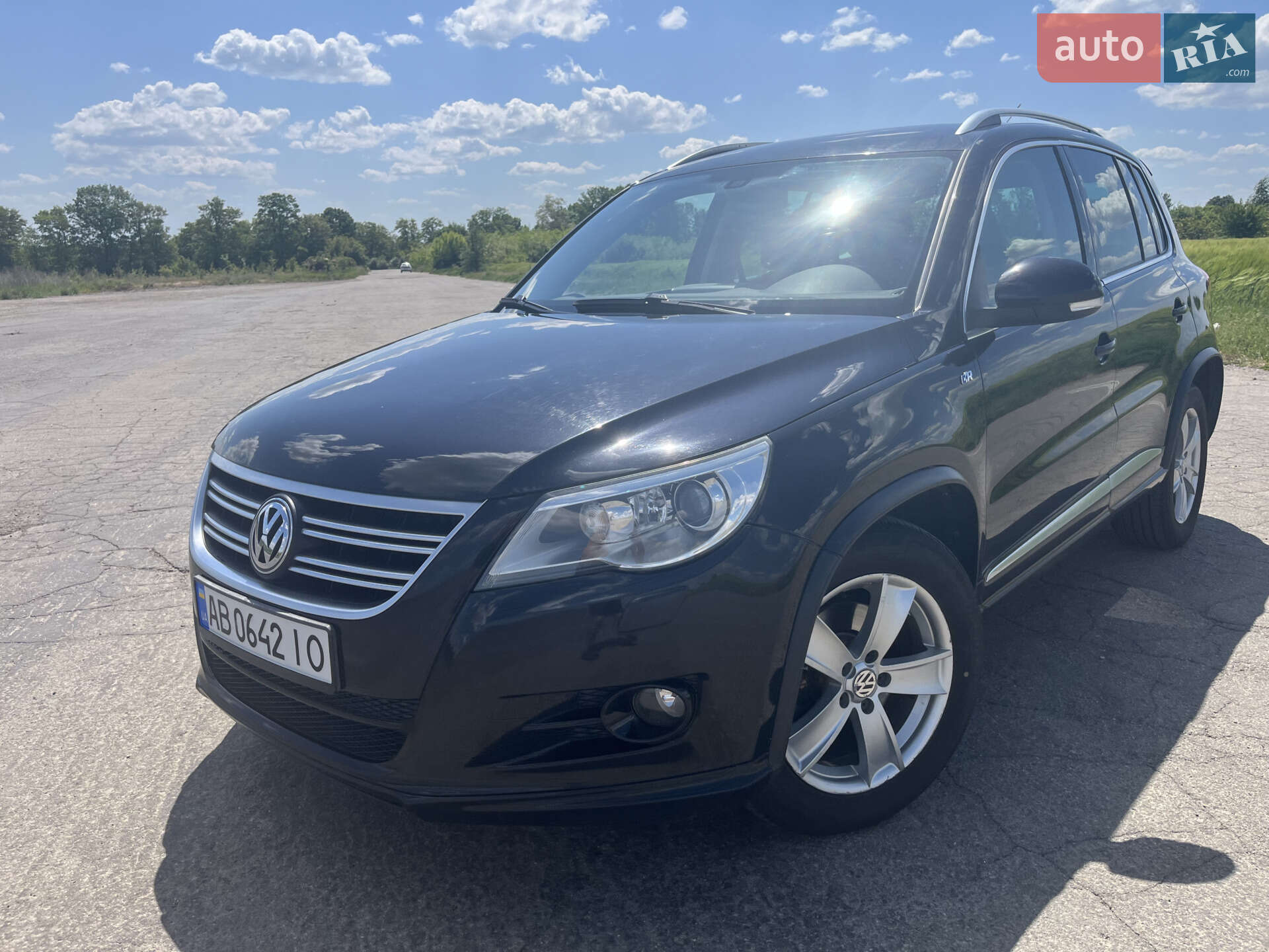 Volkswagen Tiguan 2010 VIN WVGZZZ5NZAW067197 фото оголошення 2 з 40