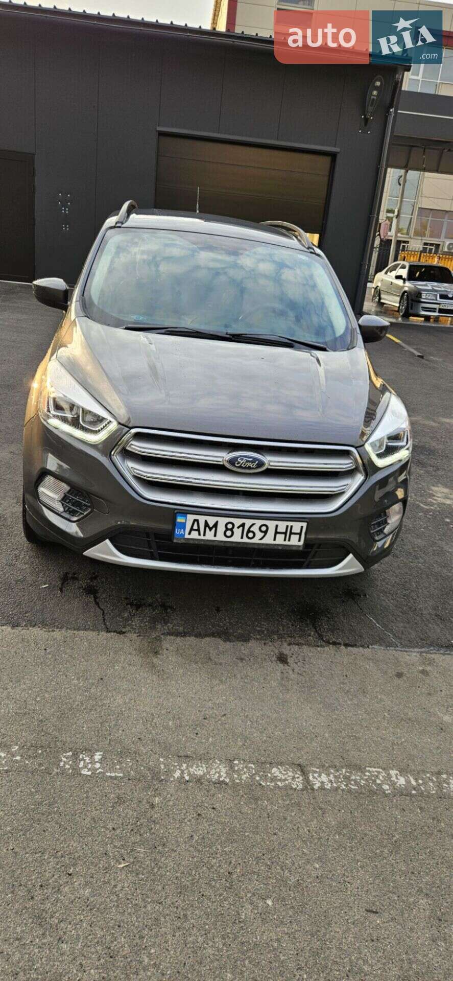 Ford Escape 2018 VIN 1FMCU9GD5JUD53077 фото оголошення 12 з 18