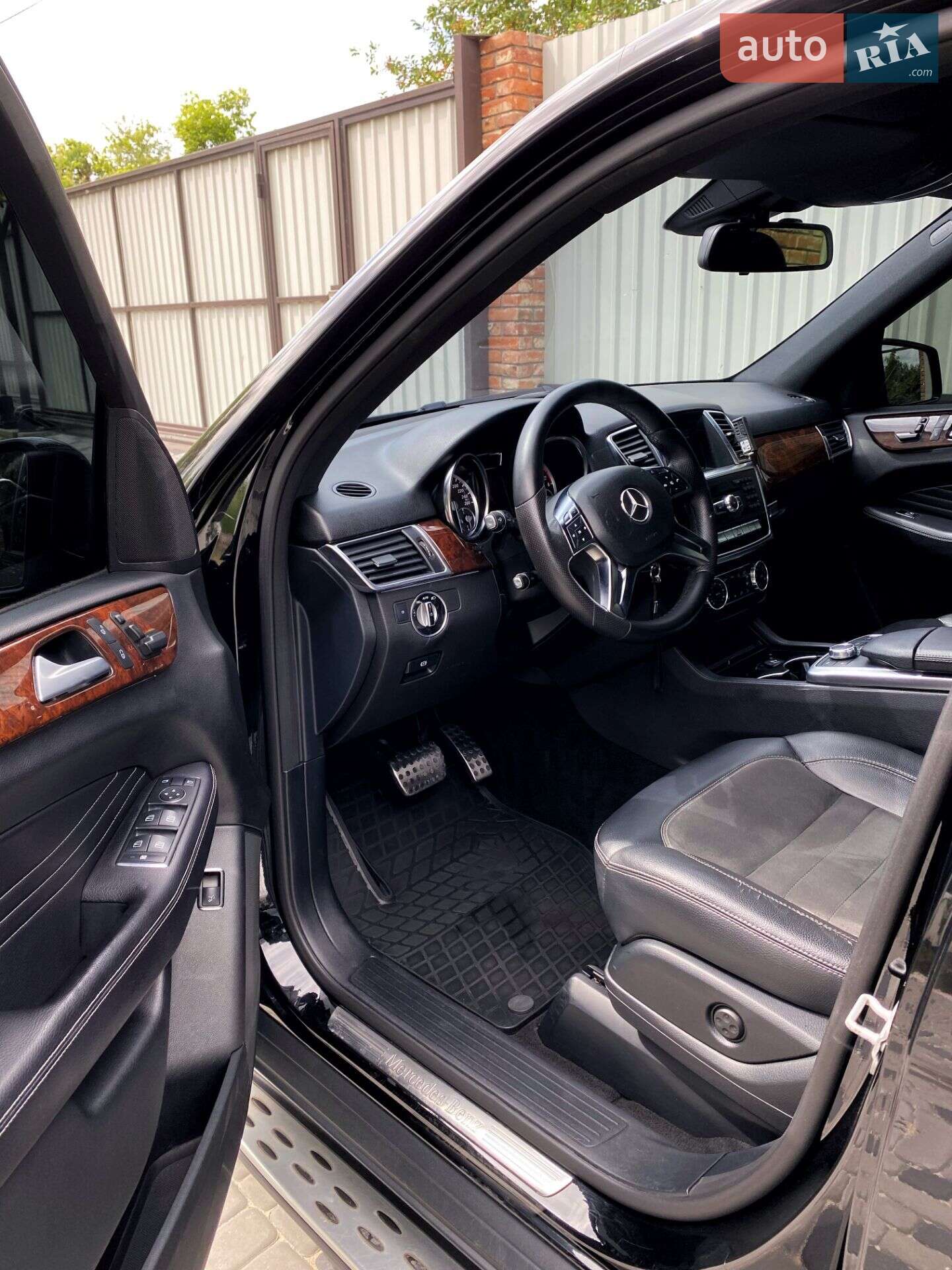 Mercedes-Benz M-Class 2013 VIN WDC1660241A250204 фото оголошення 32 з 38