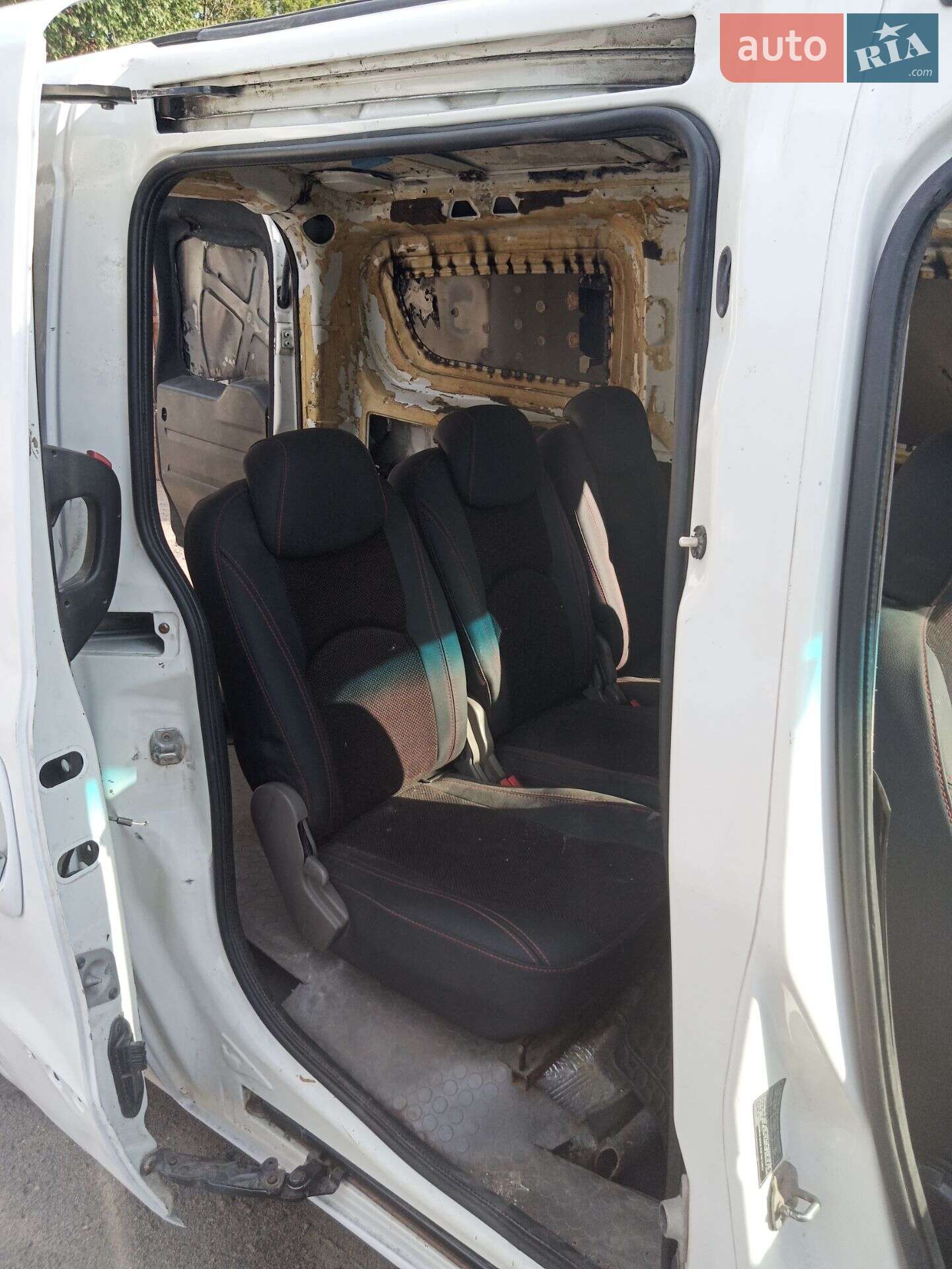 Fiat Doblo 2010 VIN ZFA26300009048622 фото оголошення 2 з 8