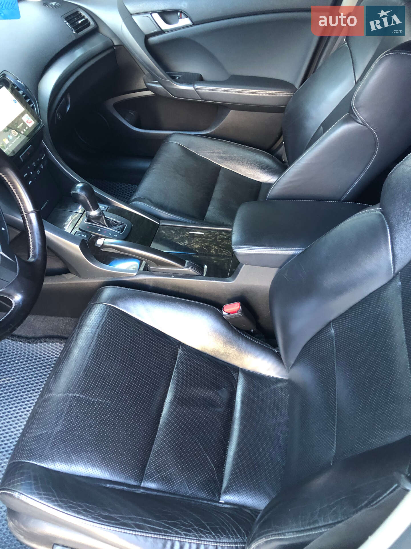 Acura TSX 2011 VIN JH4CU2F46CC013294 фото оголошення 4 з 40