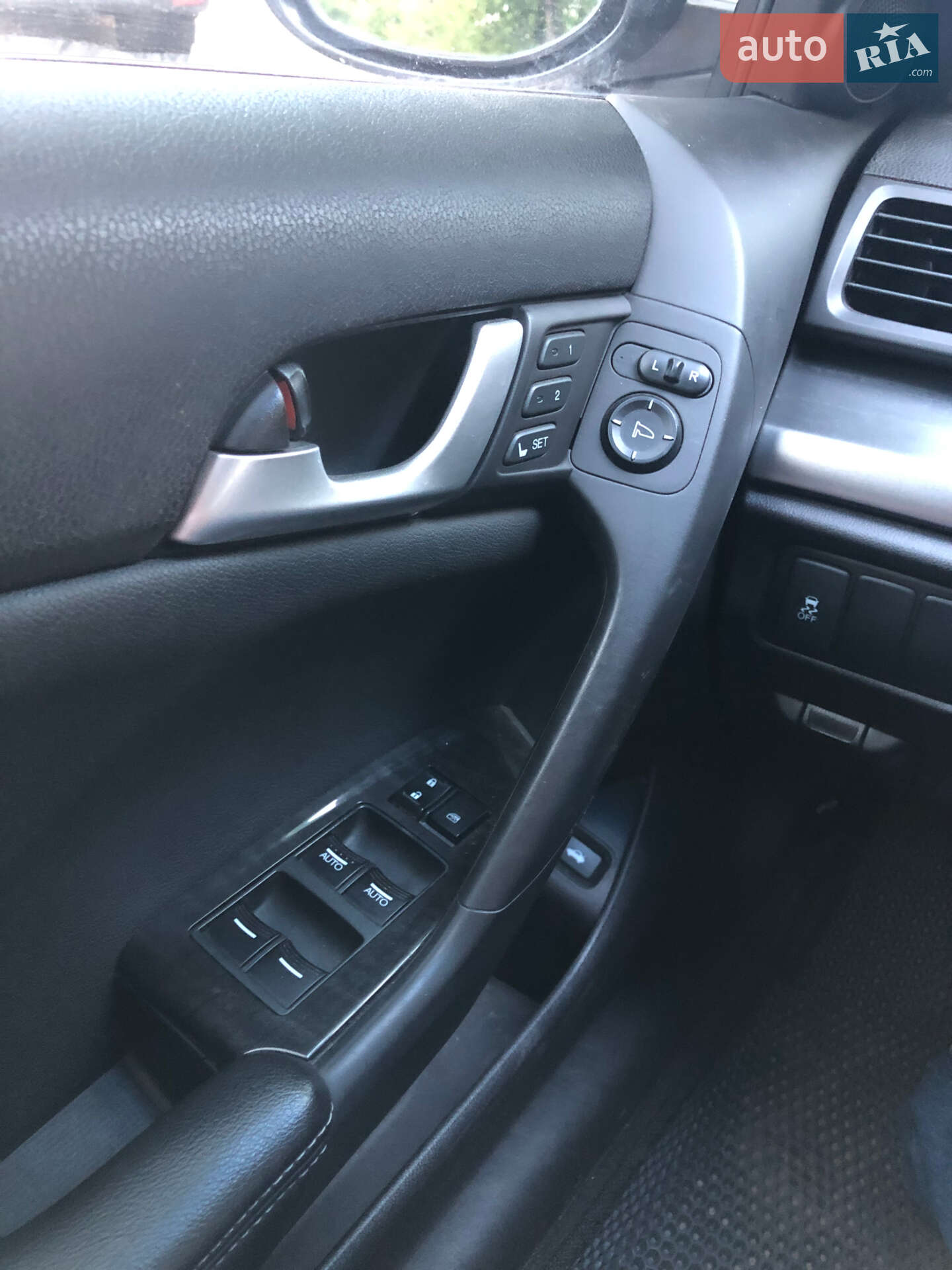 Acura TSX 2011 VIN JH4CU2F46CC013294 фото оголошення 12 з 40