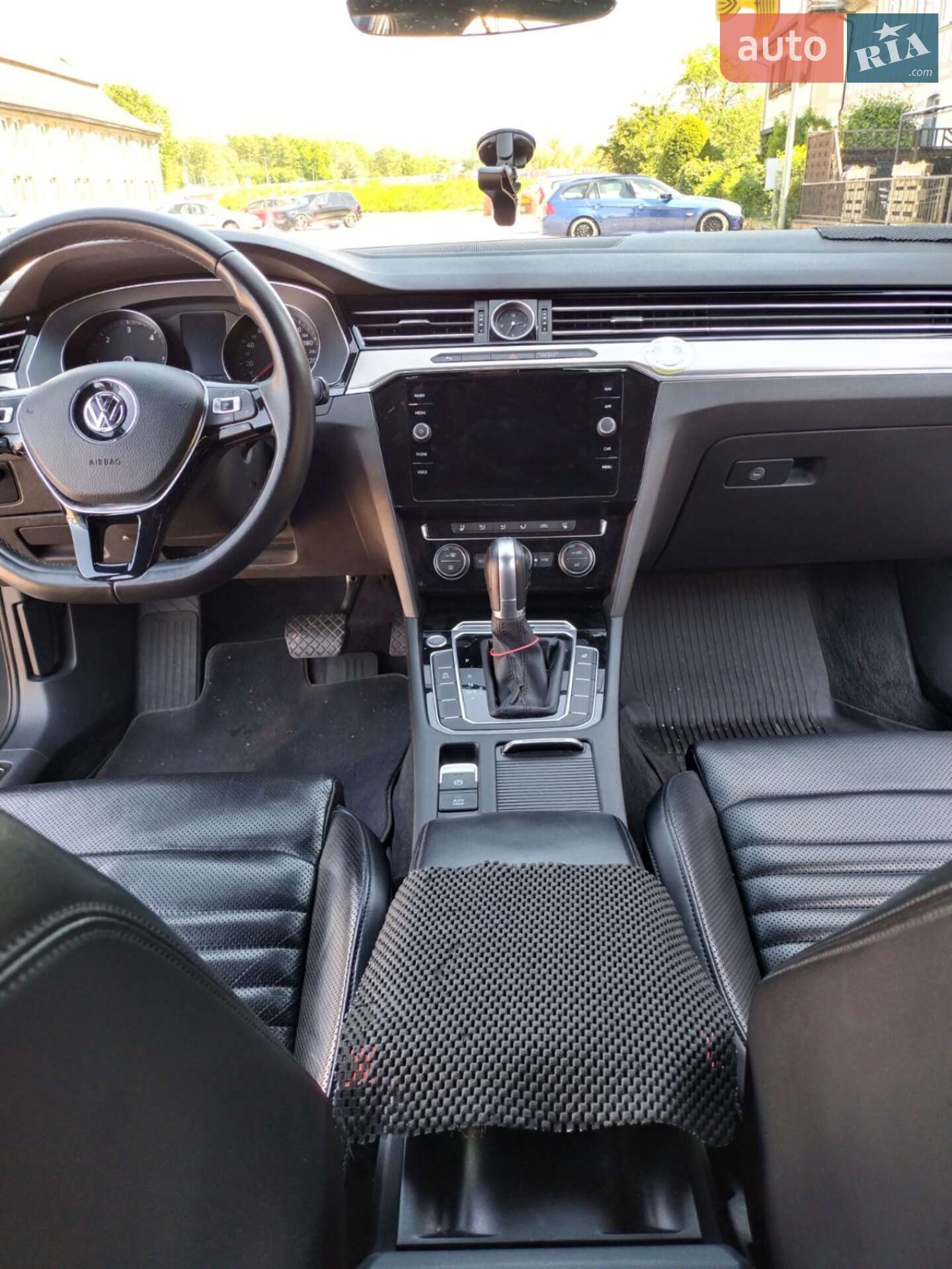Volkswagen Passat 2018 VIN WVWZZZ3CZKE002808 фото оголошення 12 з 15