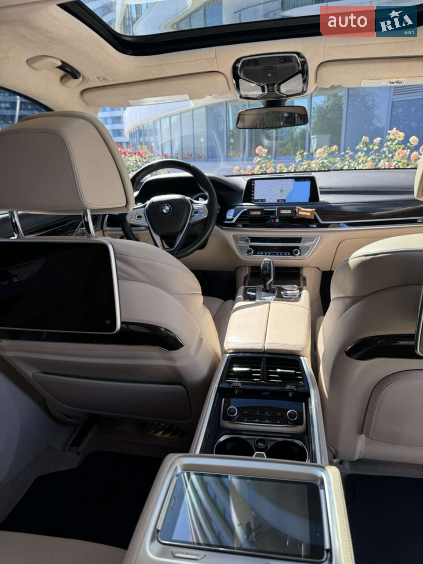 BMW 7 Series 2015 VIN WBA7F2C53GG416932 фото оголошення 9 з 45