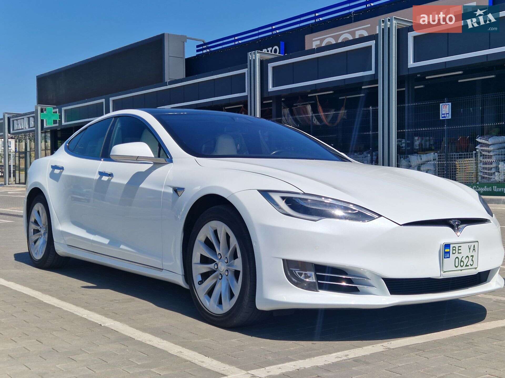 Tesla Model S 2019 VIN 5YJSA1E26KF312785 фото оголошення 8 з 27