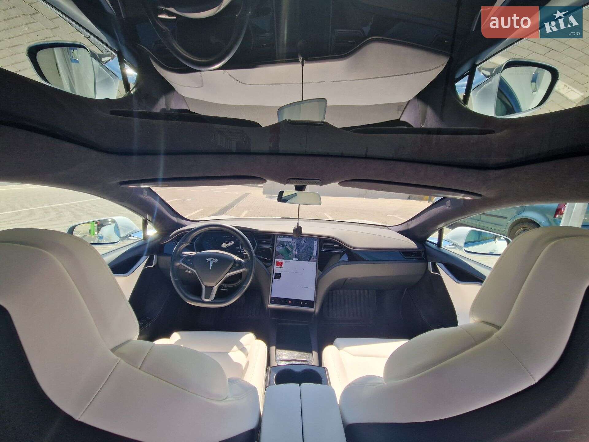 Tesla Model S 2019 VIN 5YJSA1E26KF312785 фото оголошення 13 з 27