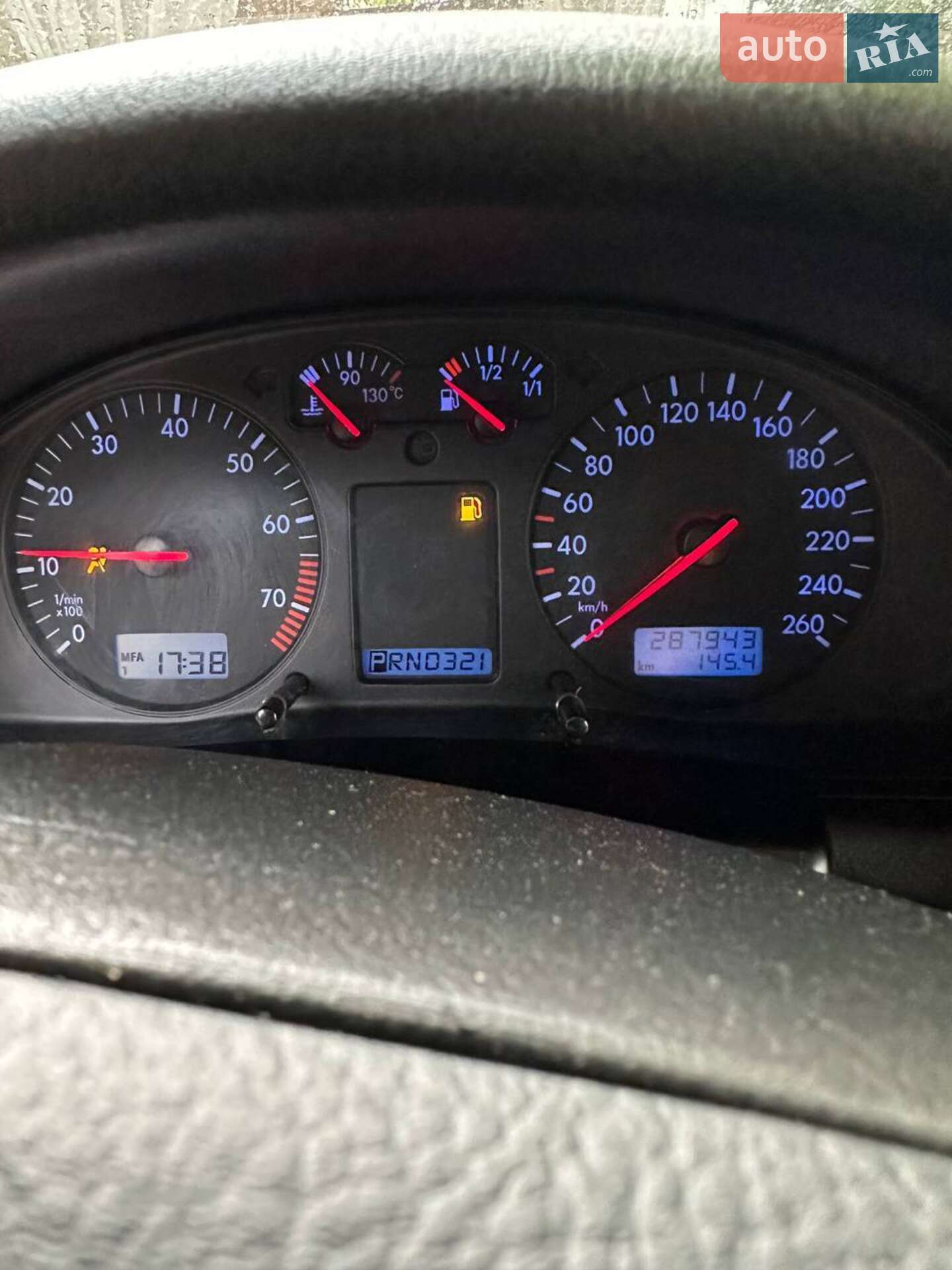 Volkswagen Passat 1998 VIN WVWZZZ3BZXP002320 фото оголошення 9 з 15