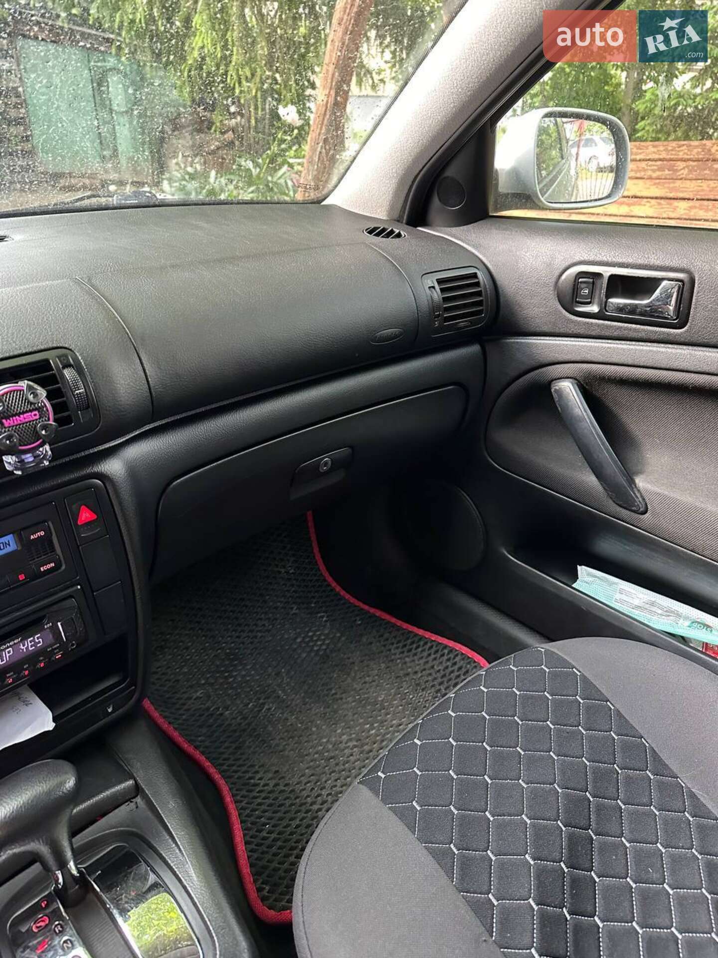 Volkswagen Passat 1998 VIN WVWZZZ3BZXP002320 фото оголошення 10 з 15