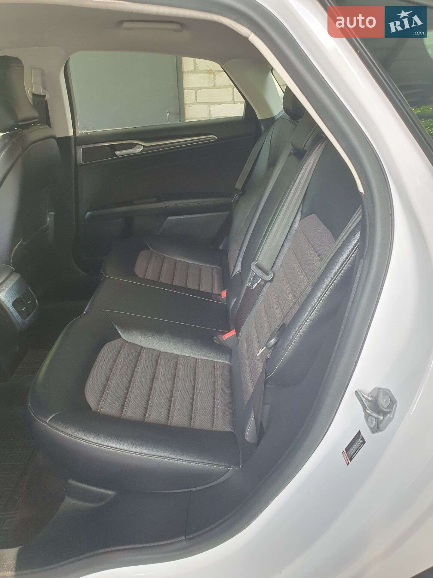 Ford Fusion 2017 VIN 3FA6P0HD1HR363289 фото оголошення 10 з 13