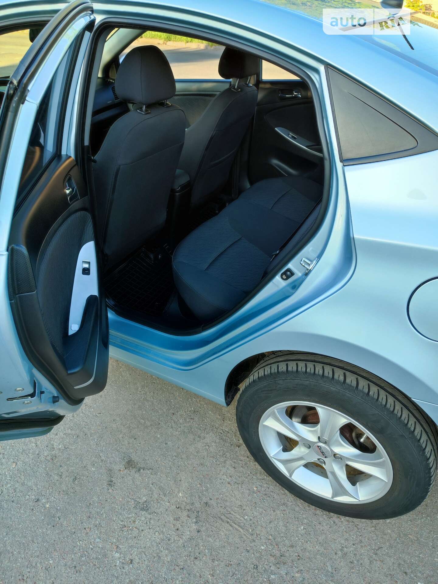 Hyundai Accent 2011 VIN Z94CU41CABR027291 фото оголошення 7 з 9