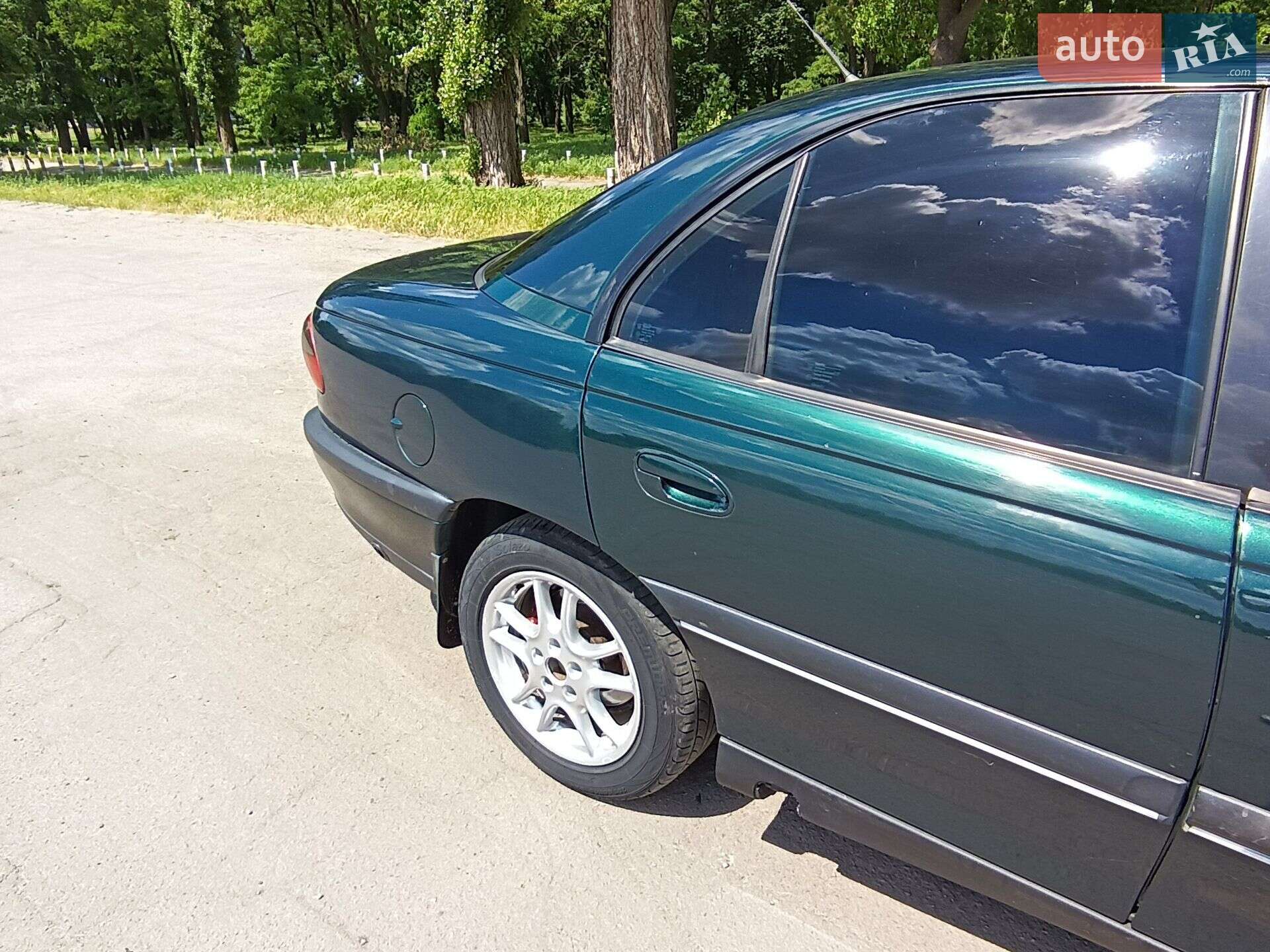 Opel Omega 1998 VIN WL0VBM69W10055080 фото оголошення 2 з 11