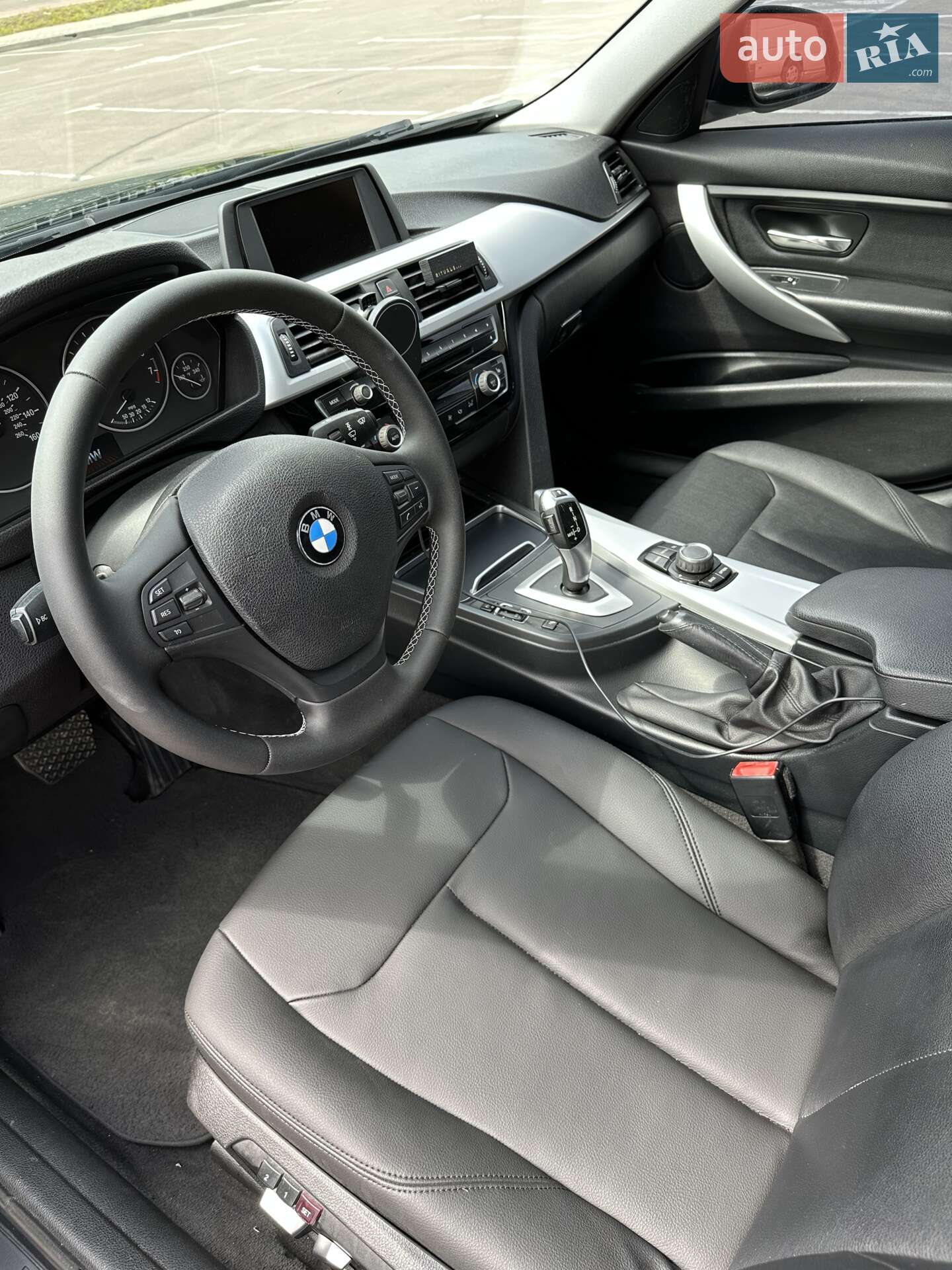 BMW 3 Series 2016 VIN WBA8E1G52GNT37078 фото оголошення 16 з 23