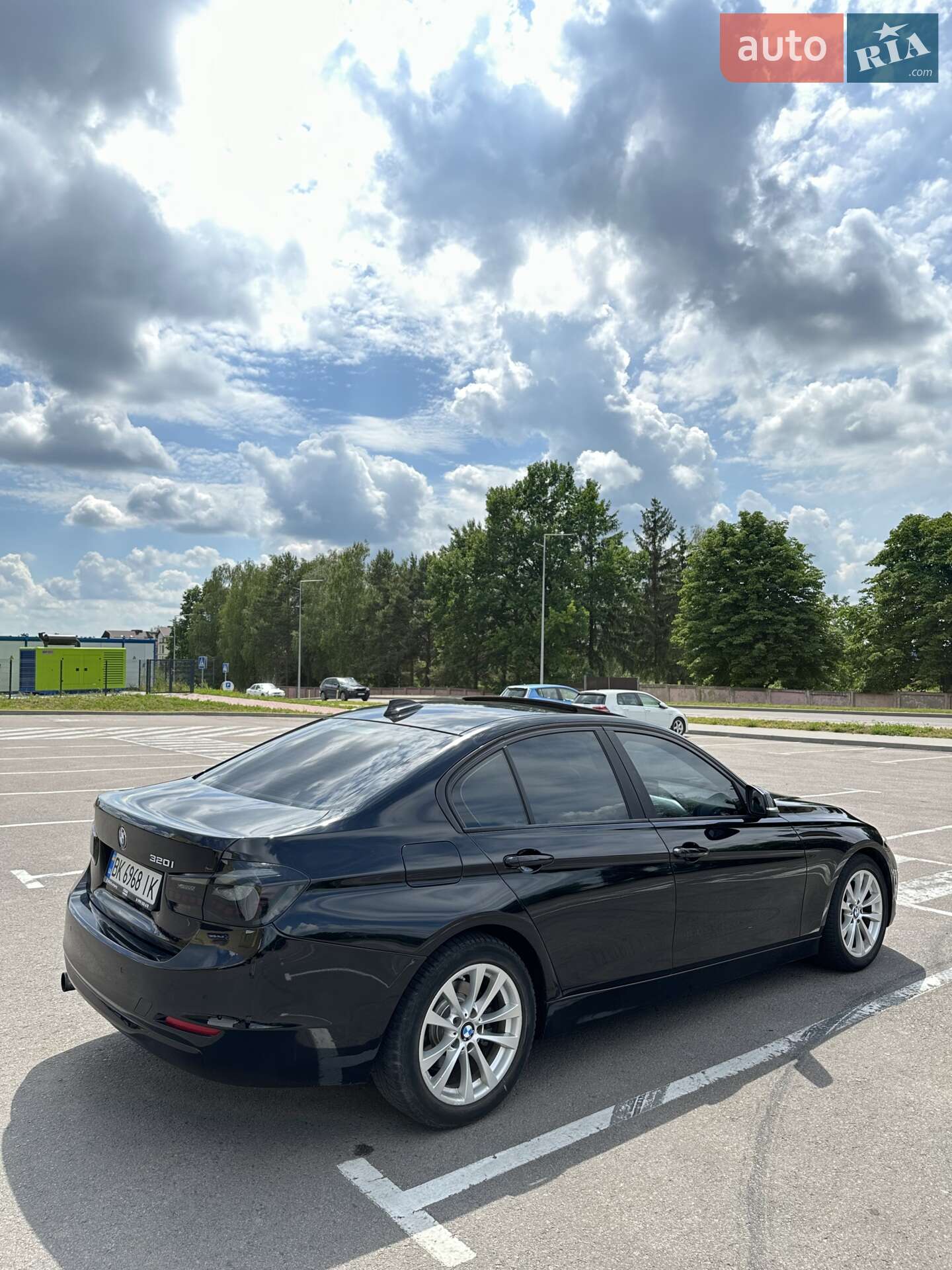 BMW 3 Series 2016 VIN WBA8E1G52GNT37078 фото оголошення 7 з 23